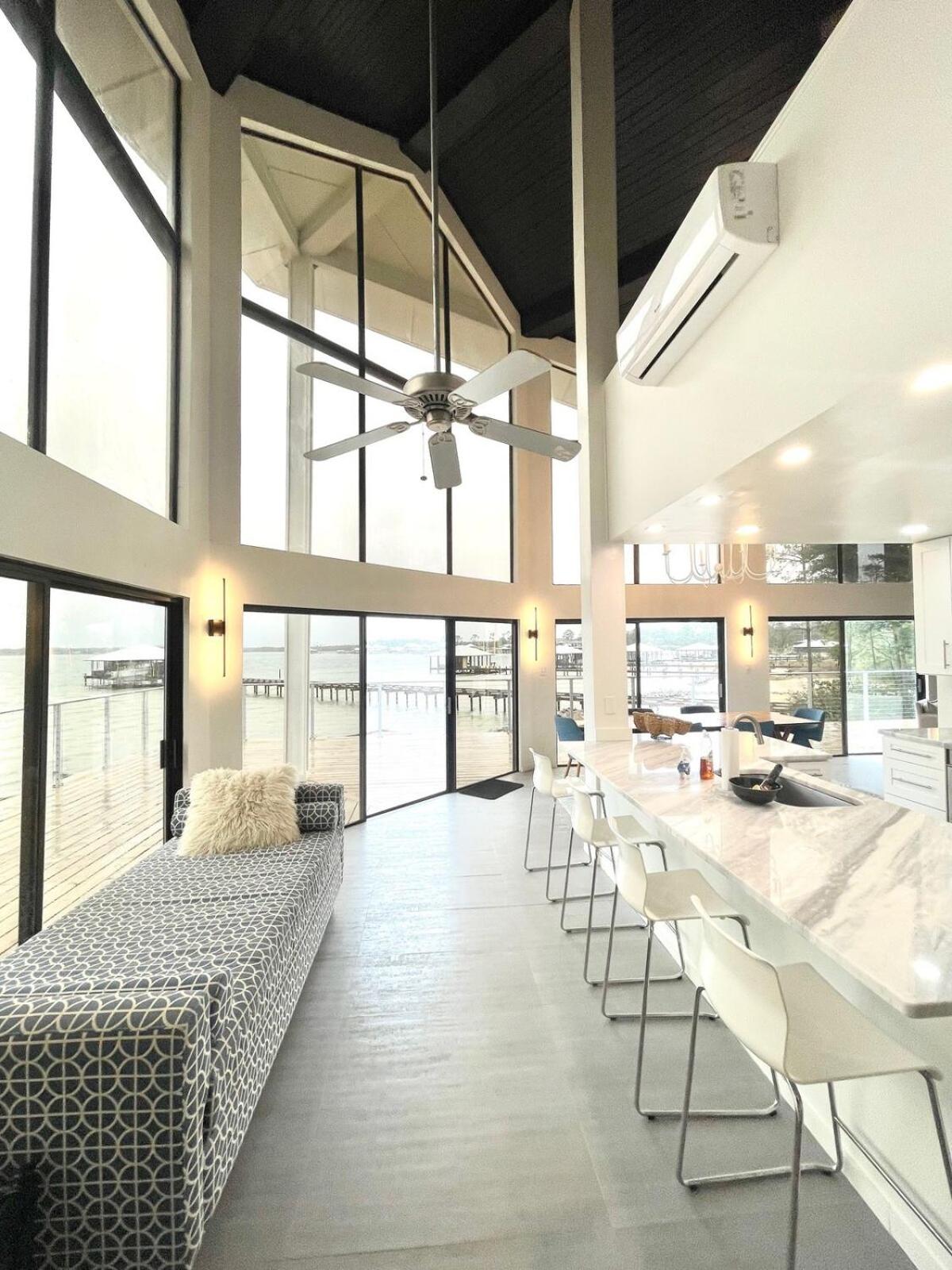 Three-Bedroom House photo 1