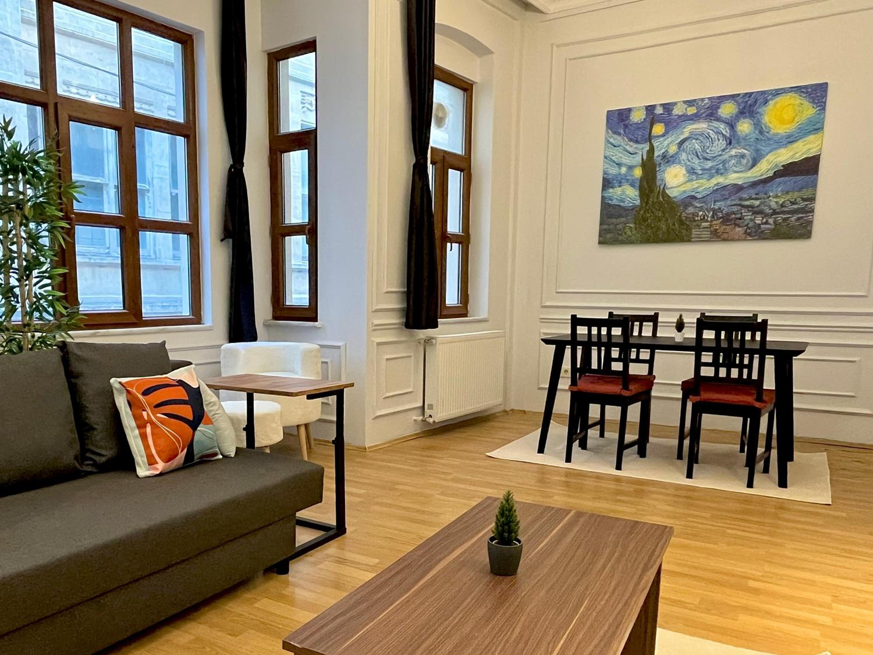 Deluxe Apartment photo 1