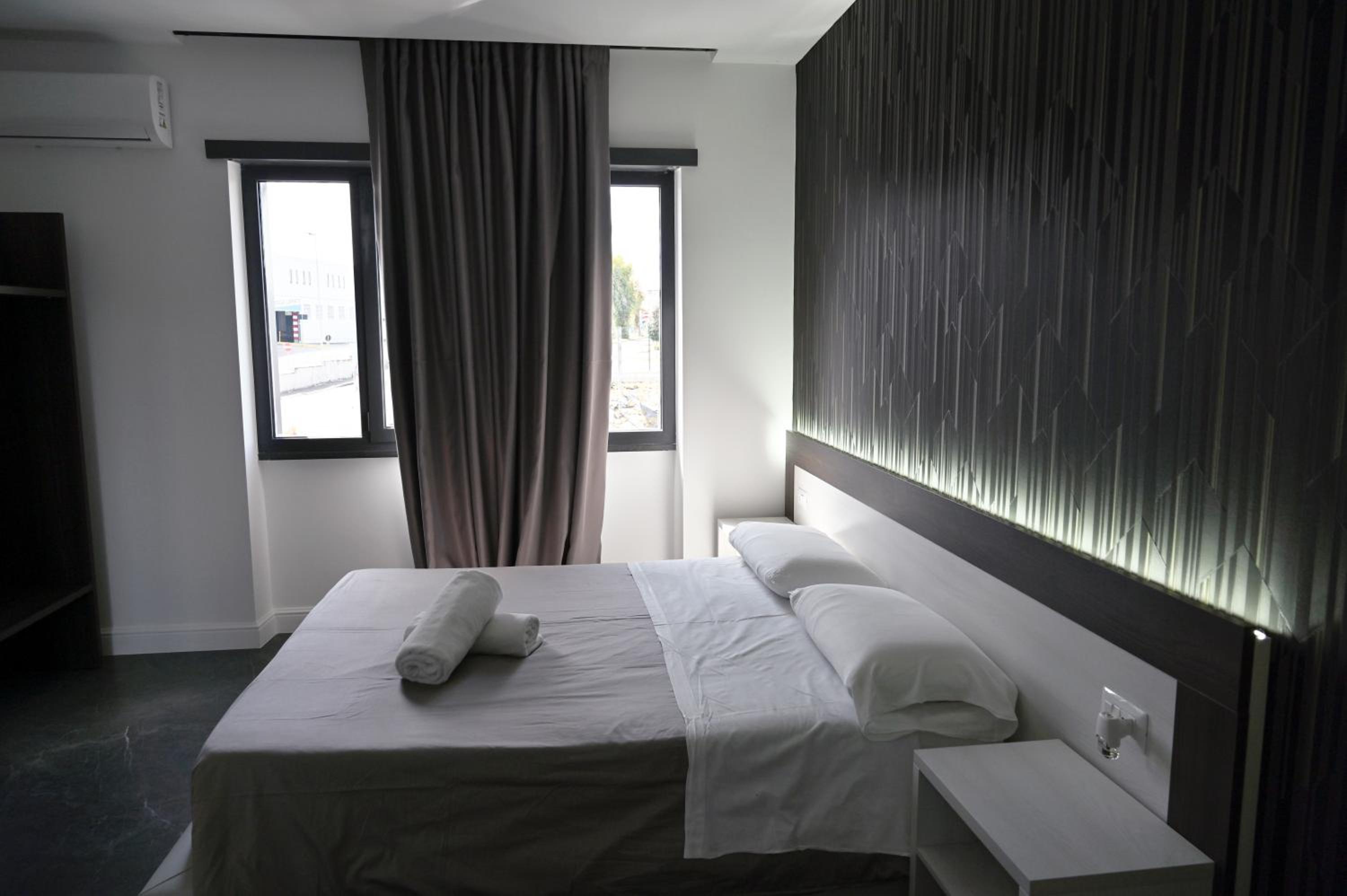 Deluxe Triple Room - Photo 1