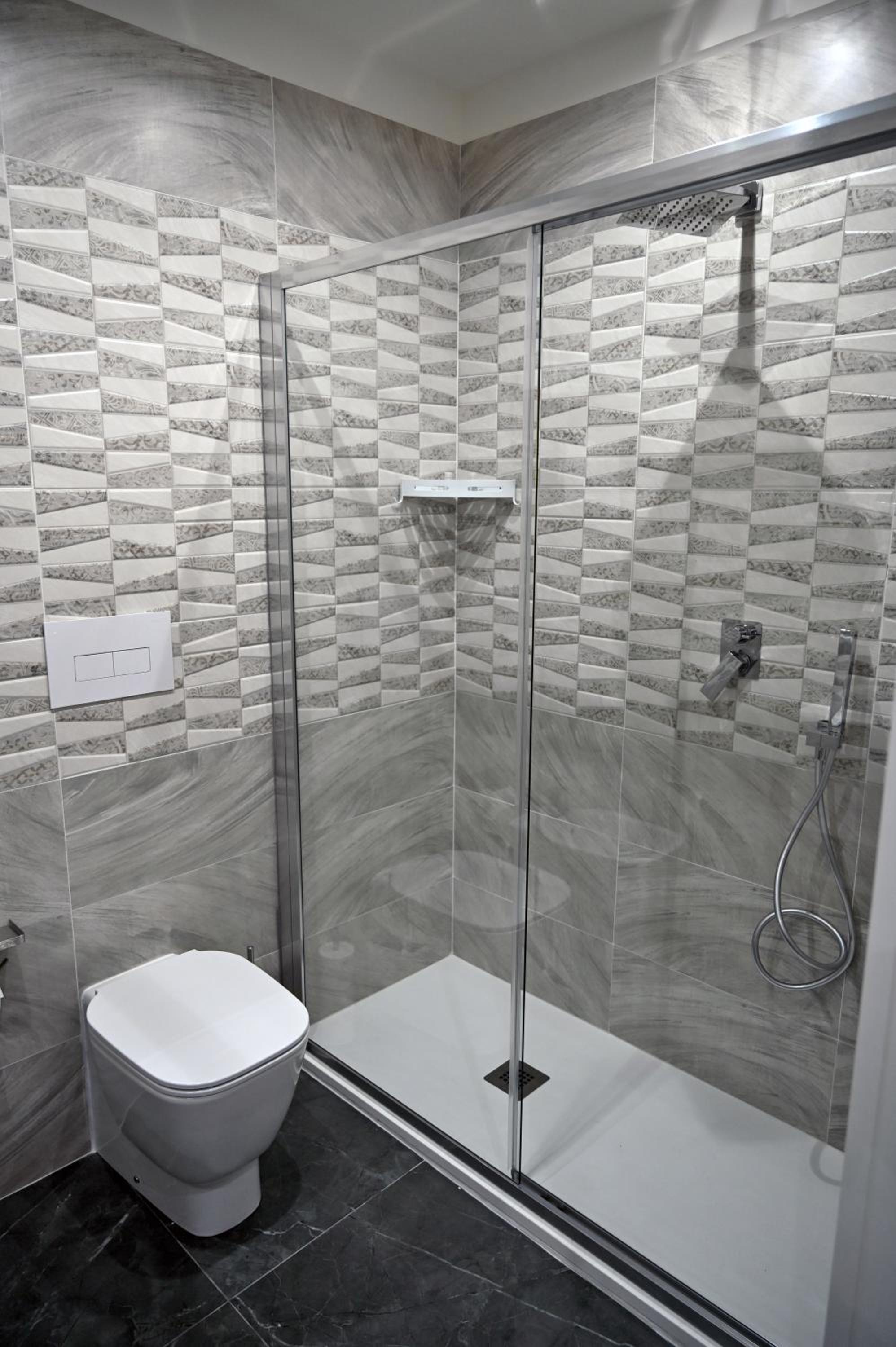 Deluxe Double or Twin Room - Photo 14