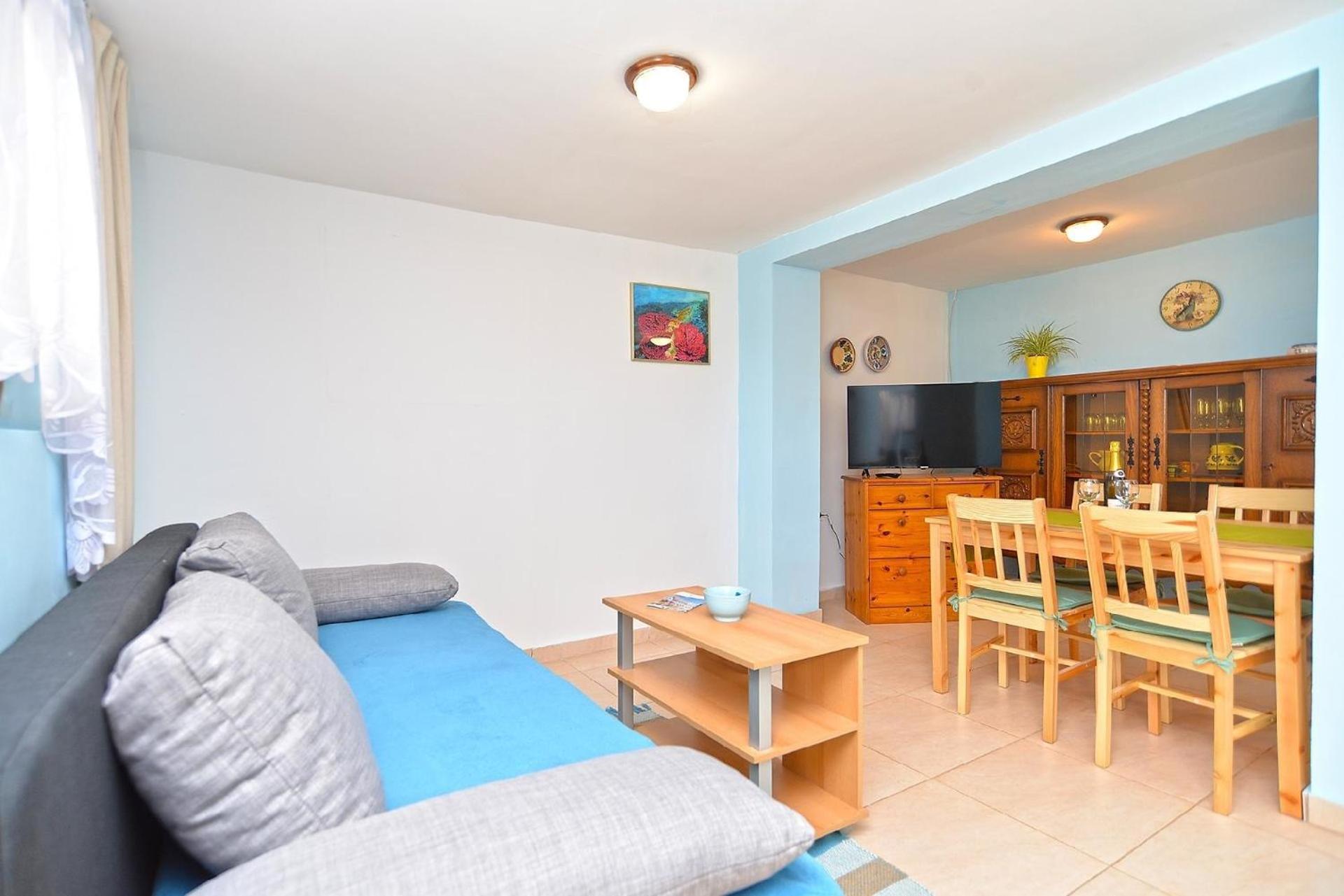 Apartment photo 1