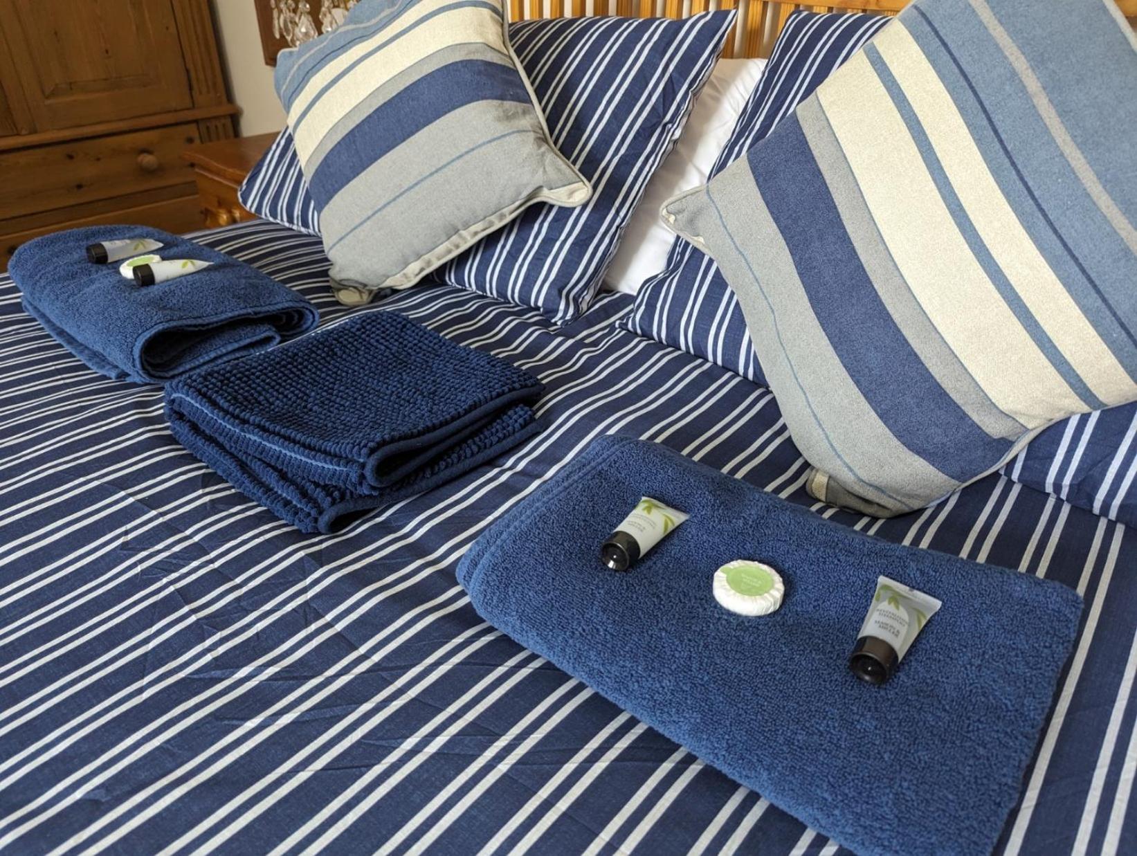 Deluxe Family Room - Photo 5
