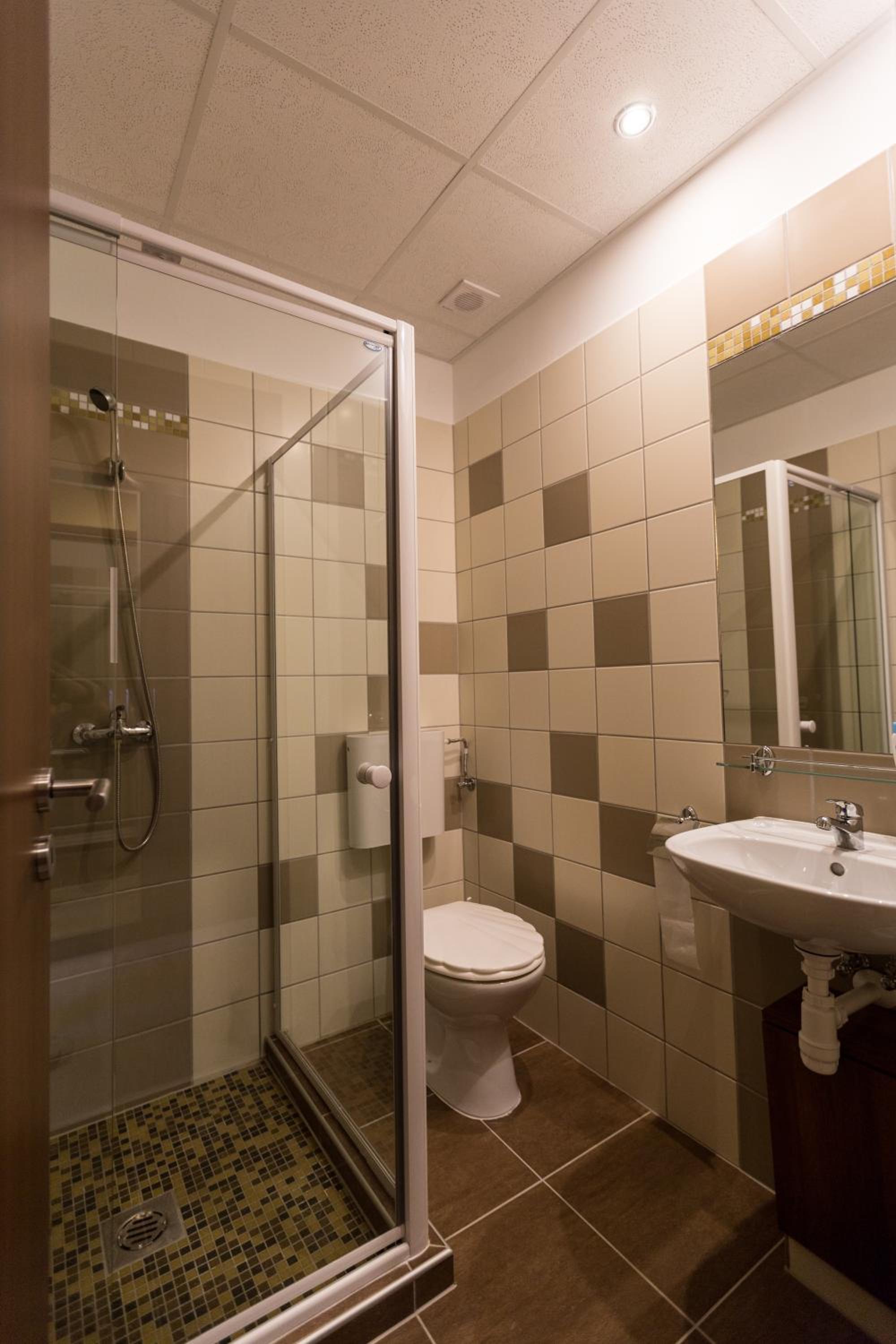 Standard Double or Twin Room photo 2