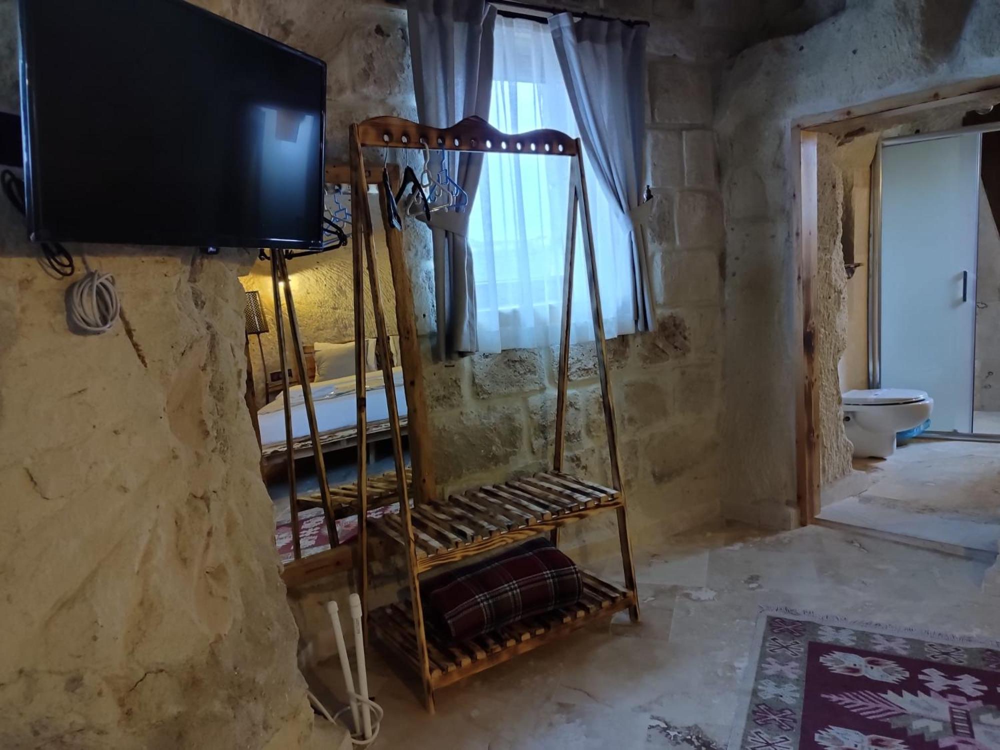 Deluxe Double Studio - Photo 6