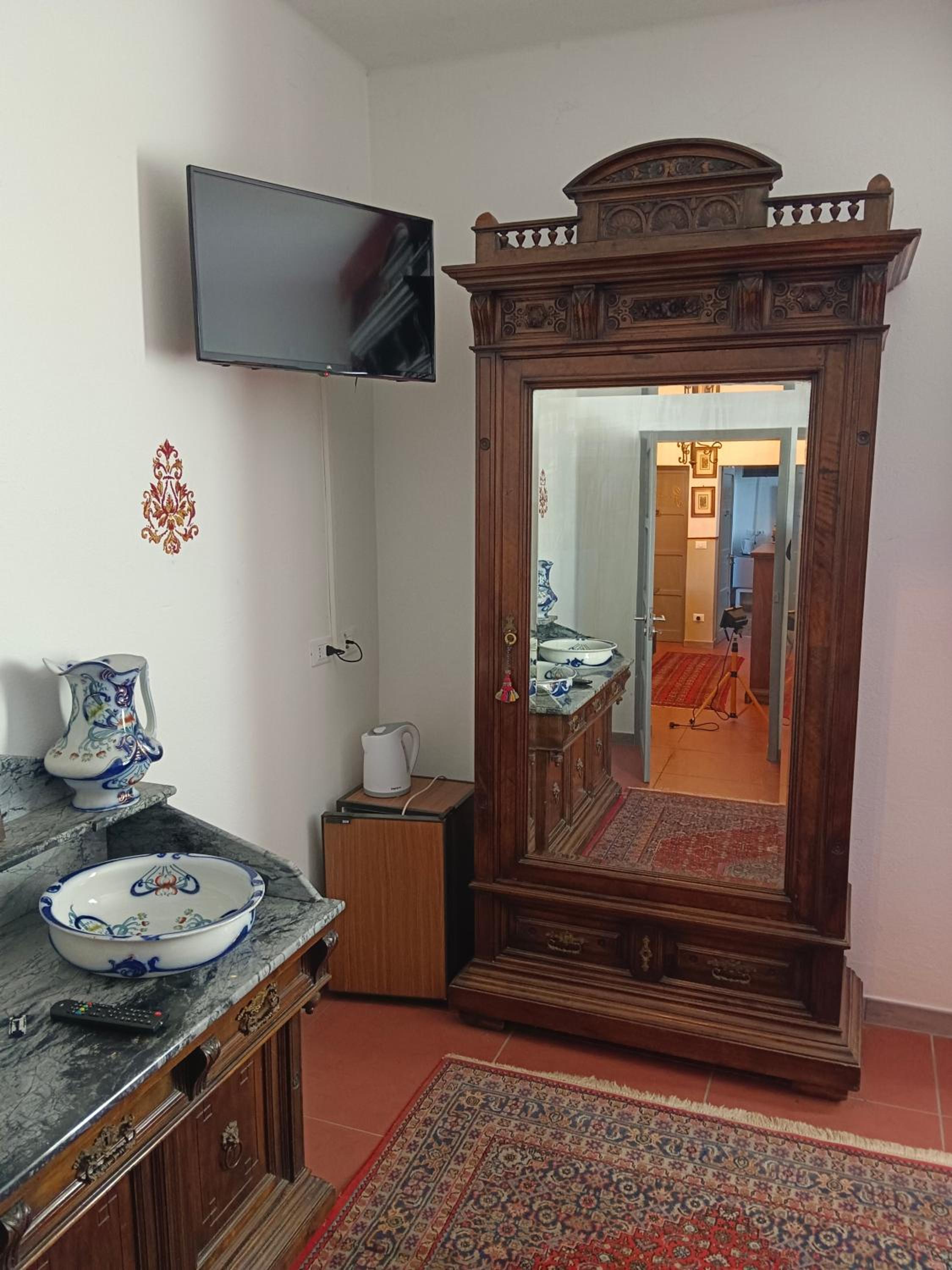 Standard Double Room With Shared Bathroom photo 1