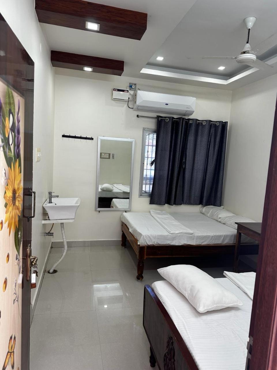 Triple Room with Mountain View