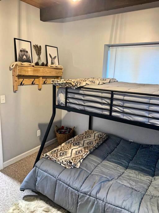 Three-Bedroom Chalet photo 1