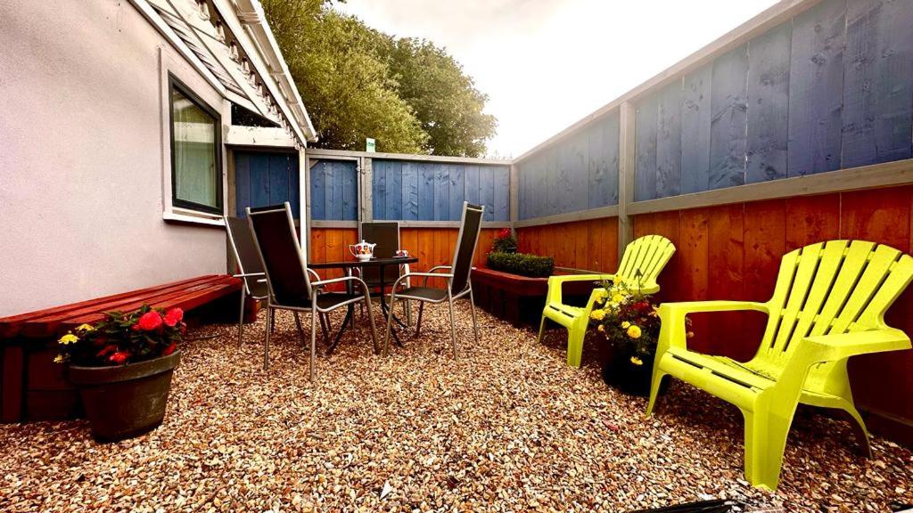 Two-Bedroom House photo 3