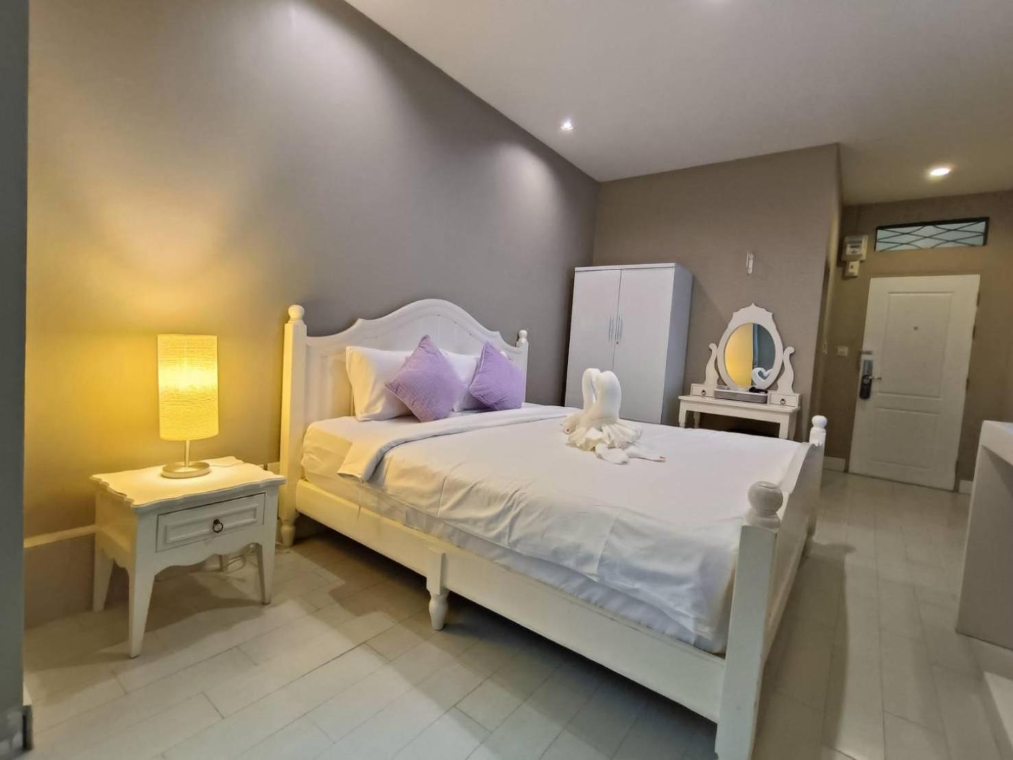 Double Room with Balcony — the supplier's photographs — photo 2