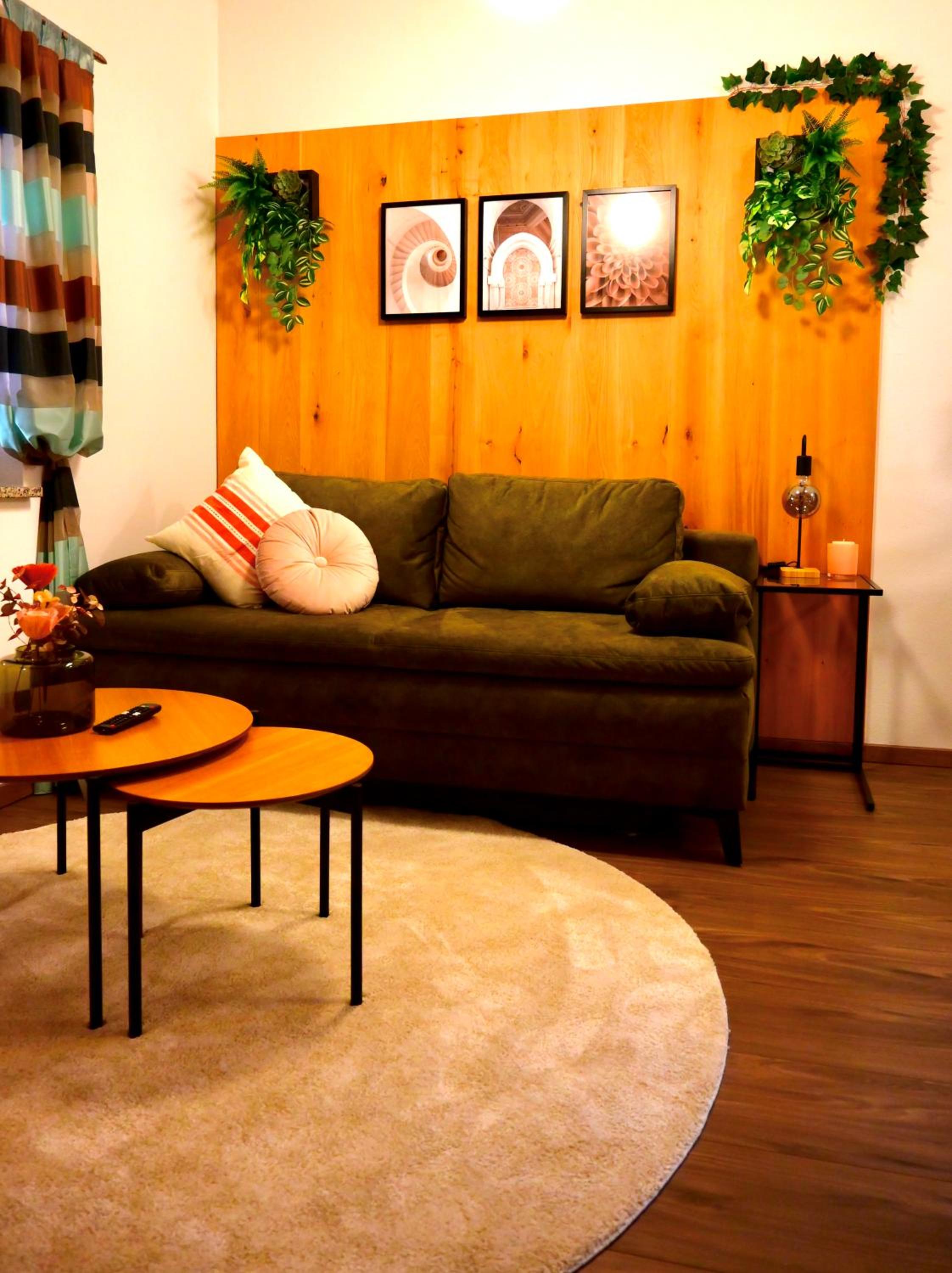 One-Bedroom Apartment photo 1