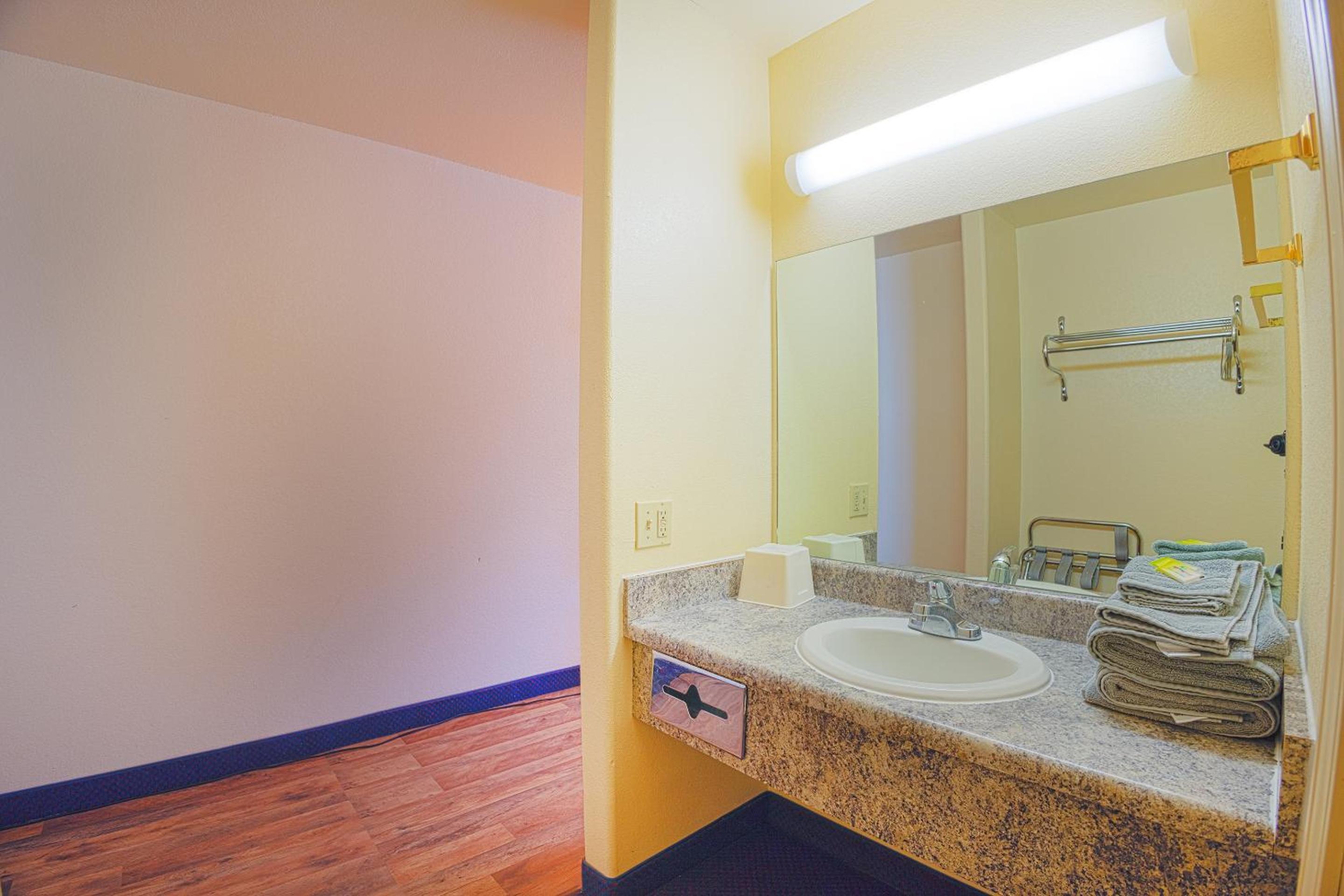 King Room - Photo 15