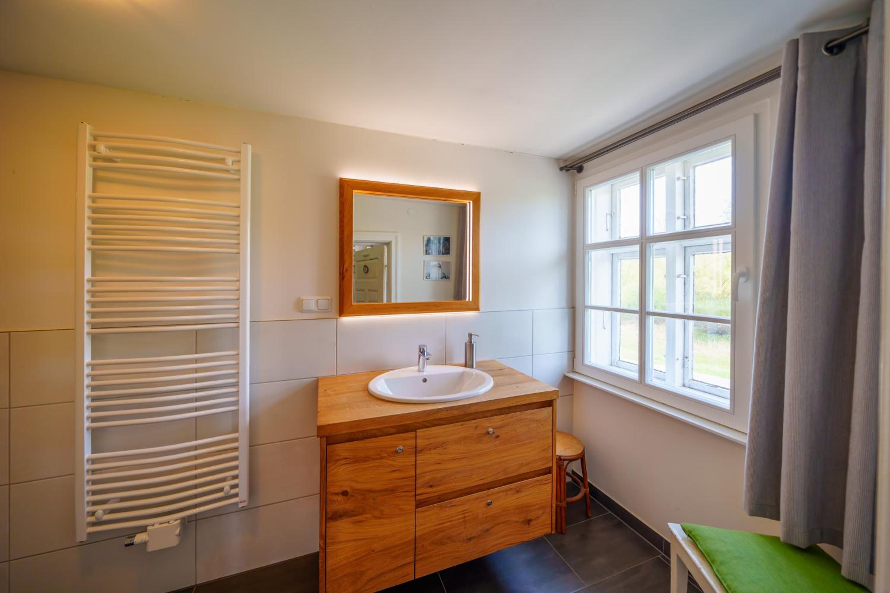 Twin Room with View - Photo 4