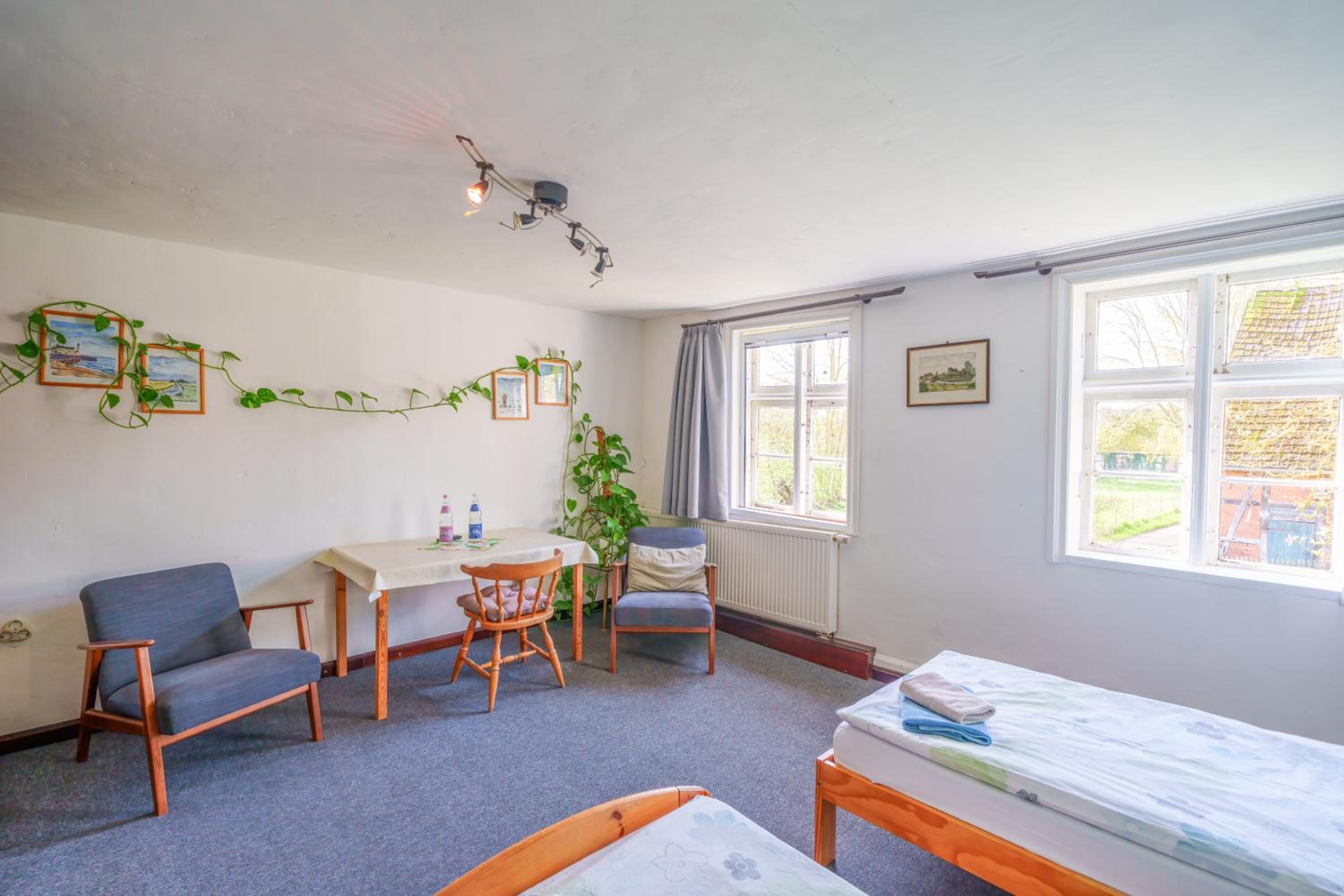Twin Room - Photo 1