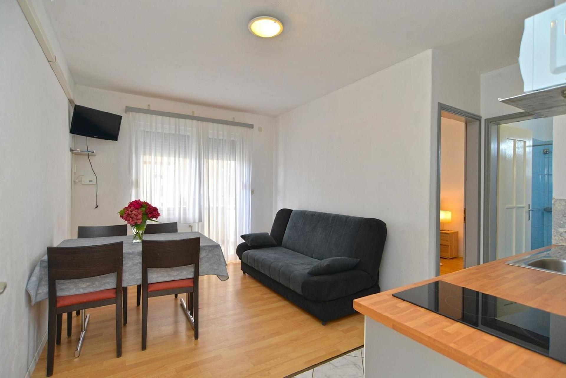 Apartment photo 1
