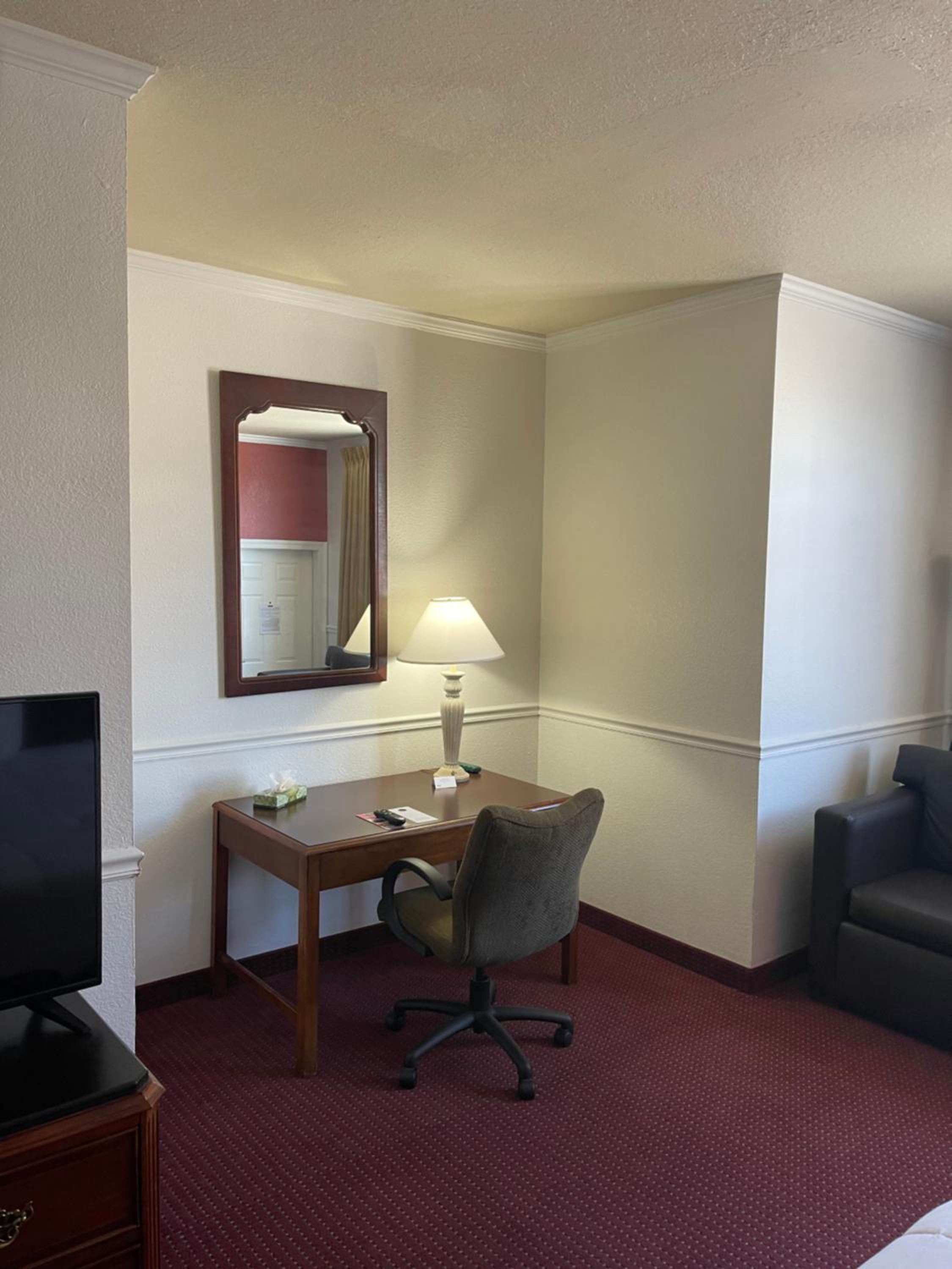 King Room  - Third Floor - Photo 6