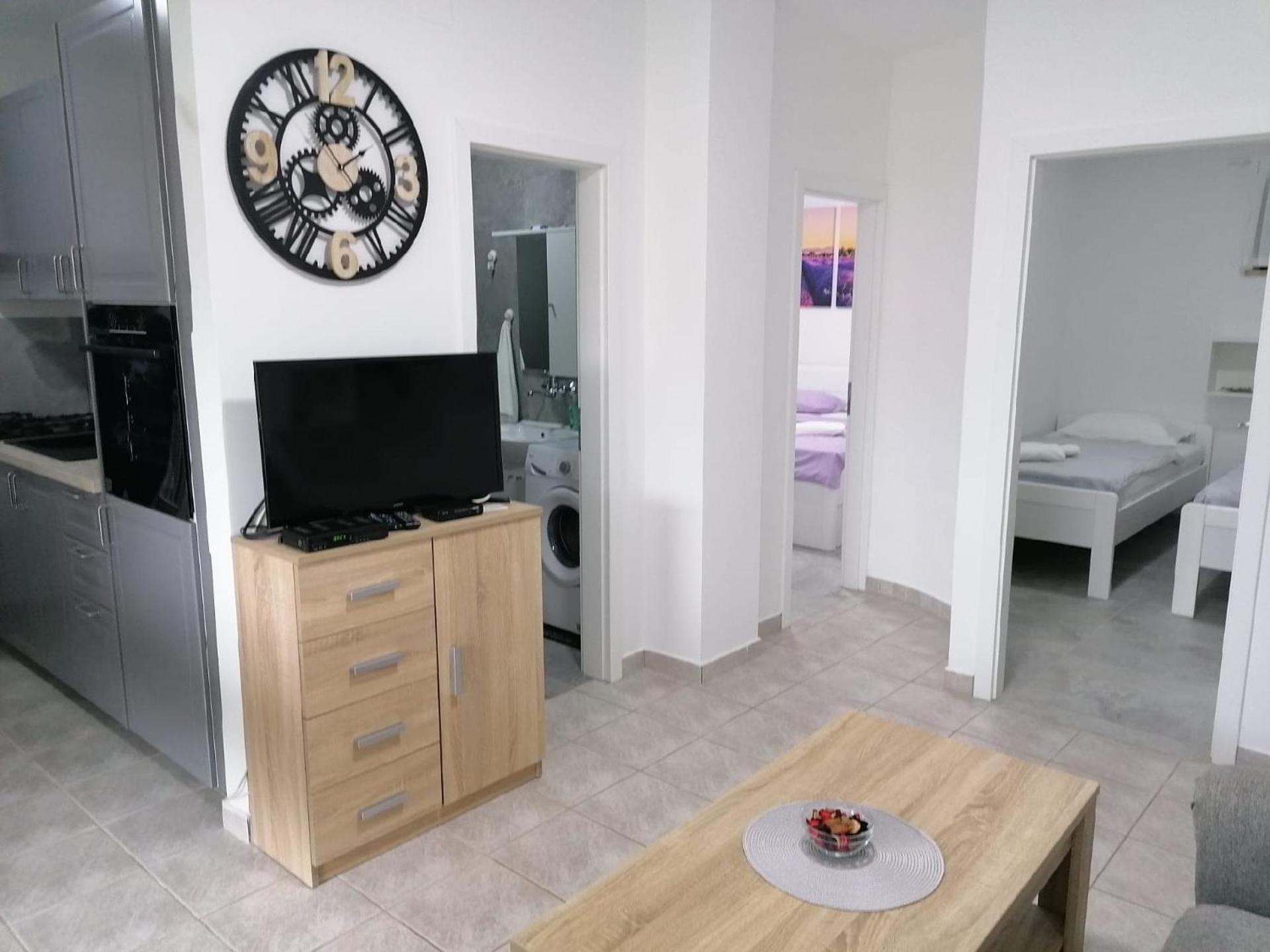 Apartment photo 1
