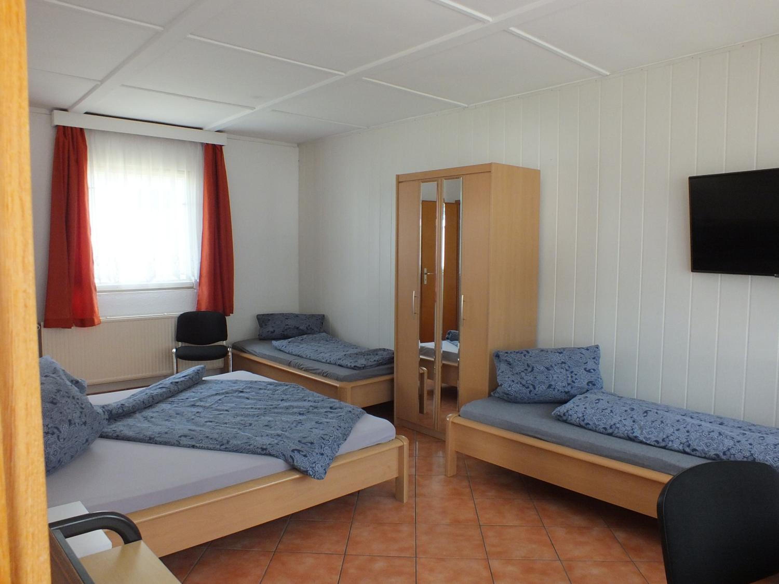 Quadruple Room with Private Bathroom photo 1