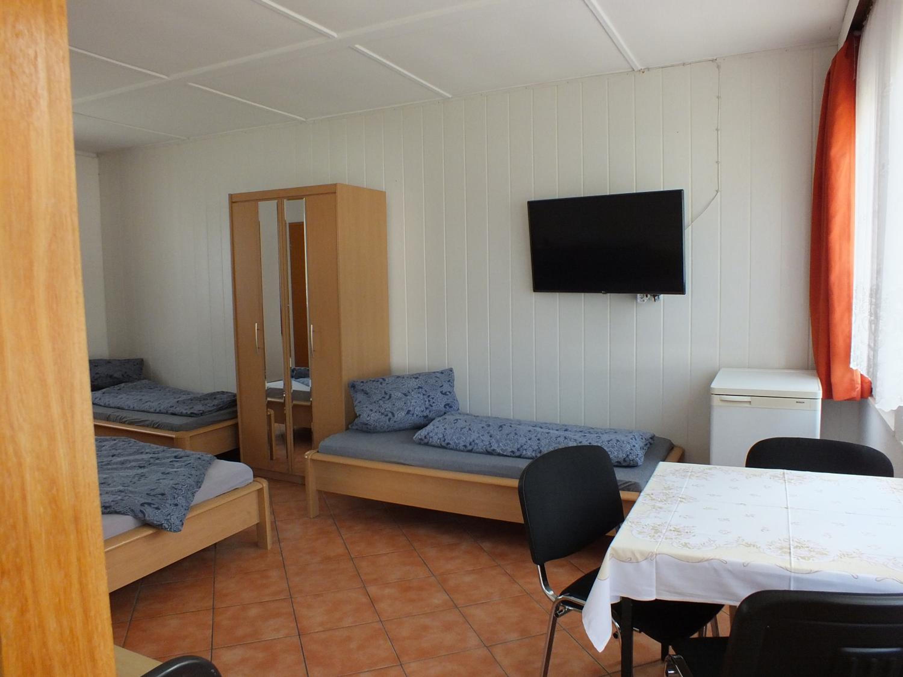 Quadruple Room with Private Bathroom photo 3