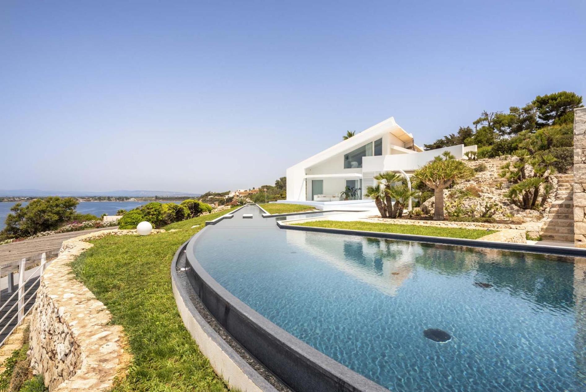 Villa With Sea View photo 2