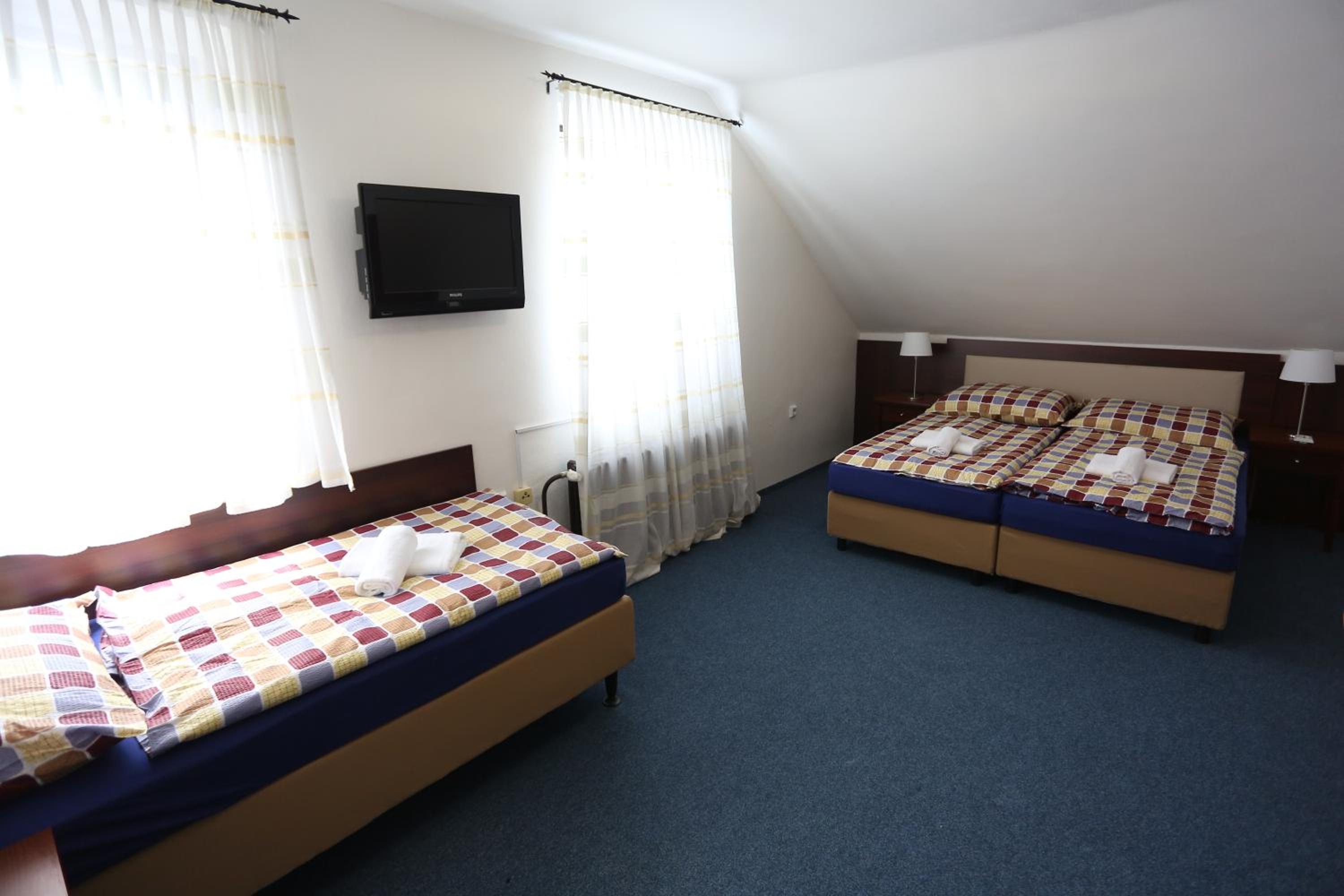 Quadruple Room with Shower