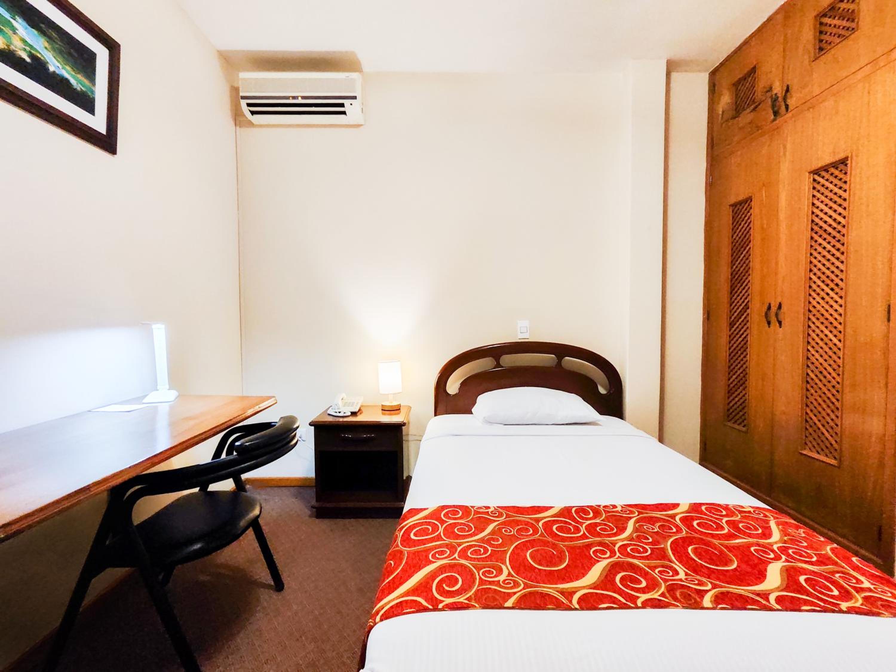Standard Single Room