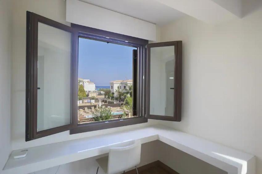 Three-Bedroom Villa photo 2