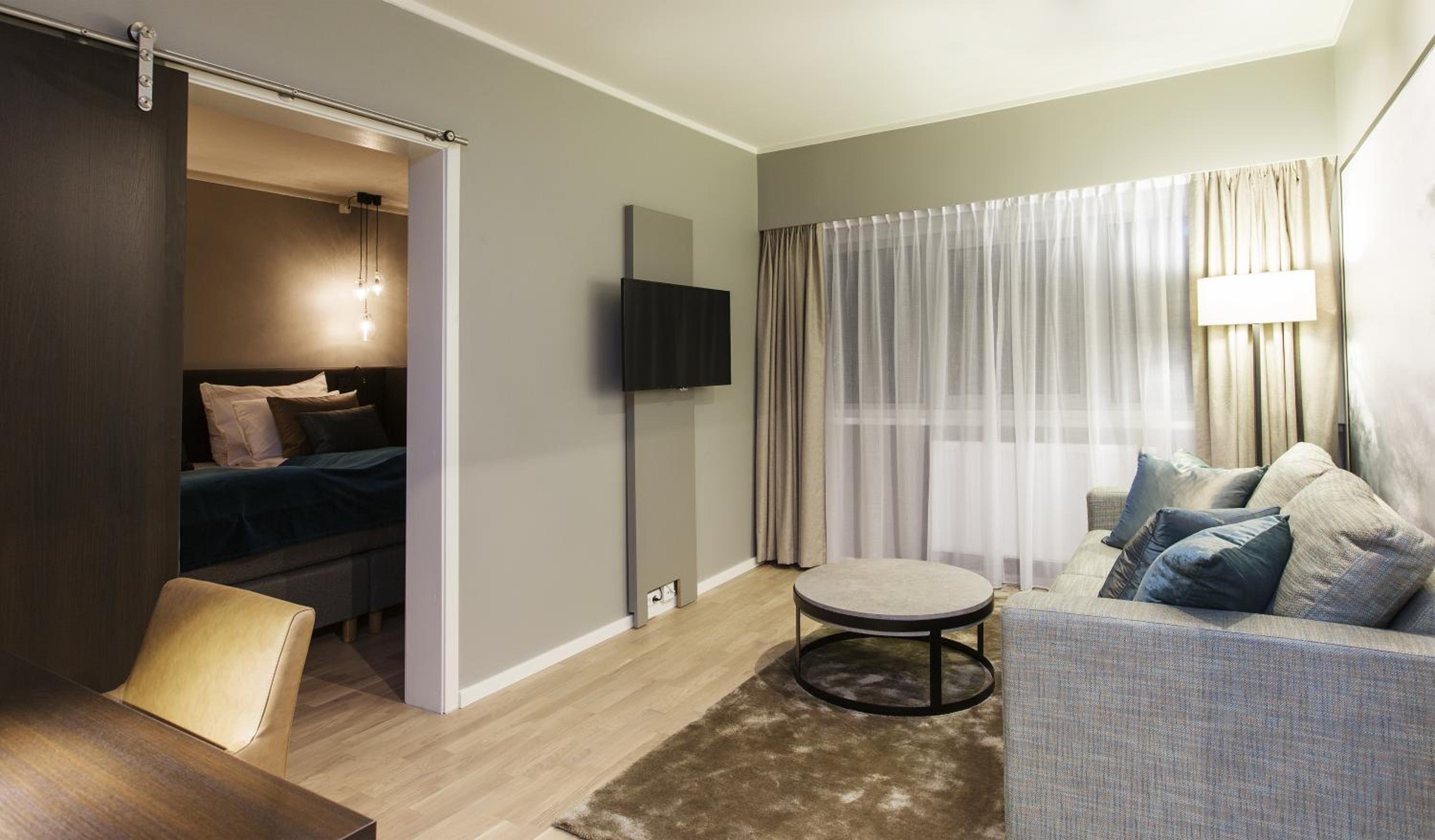 Deluxe Double Room - Photo 8
