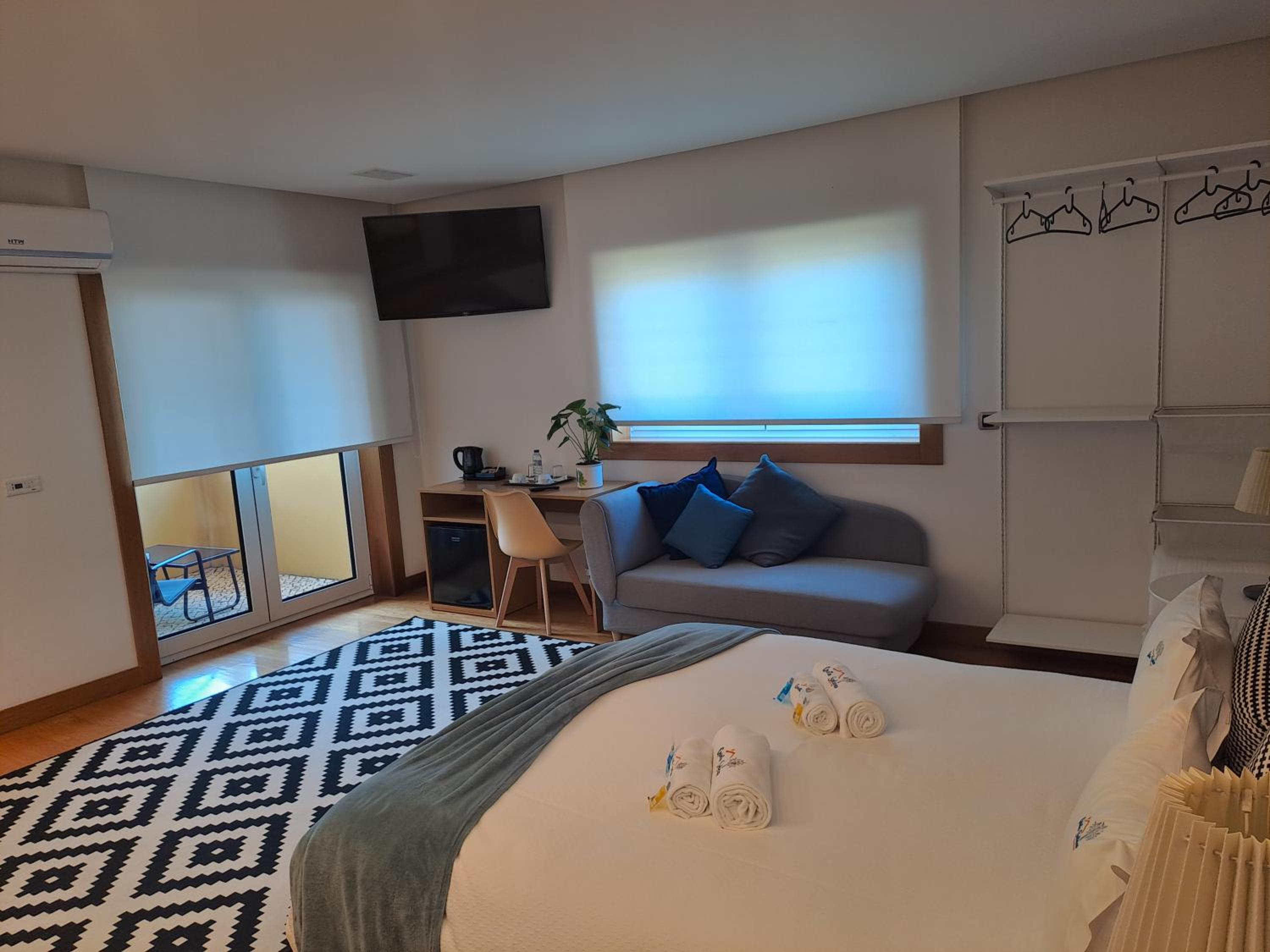 Suite with Spa Shower - Photo 1