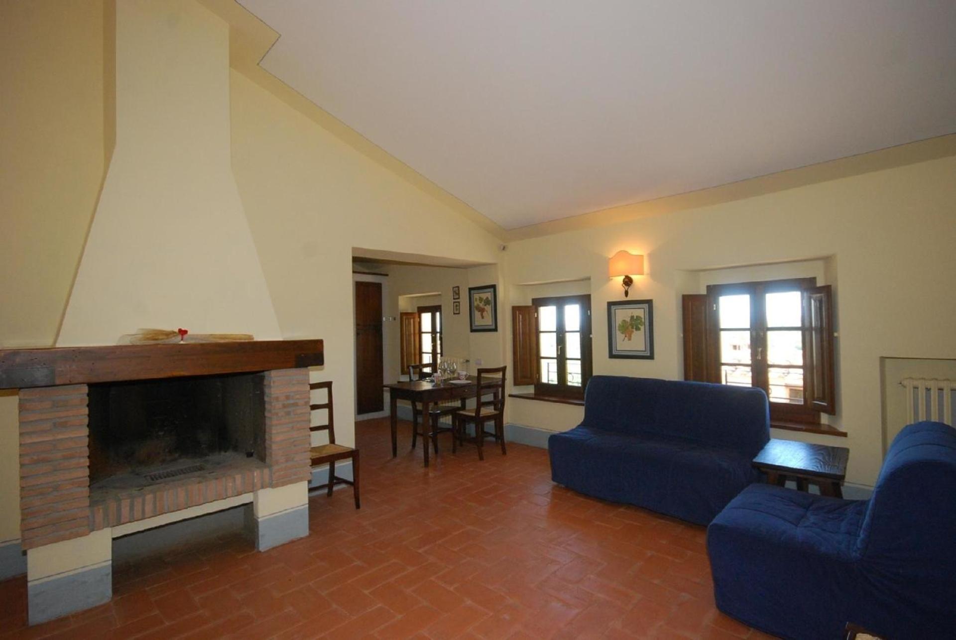Apartment photo 2