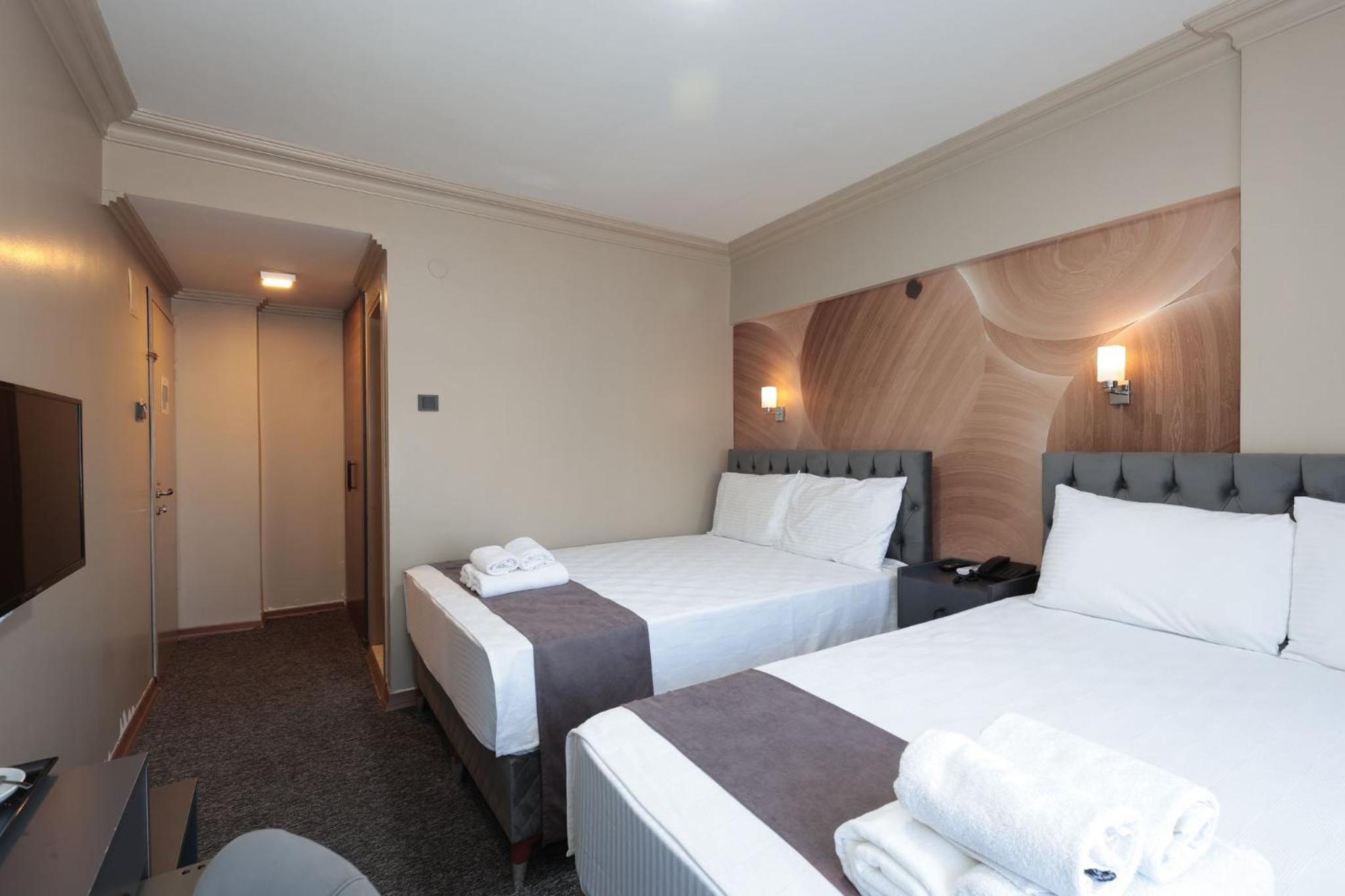 Deluxe Double Room - Photo 86