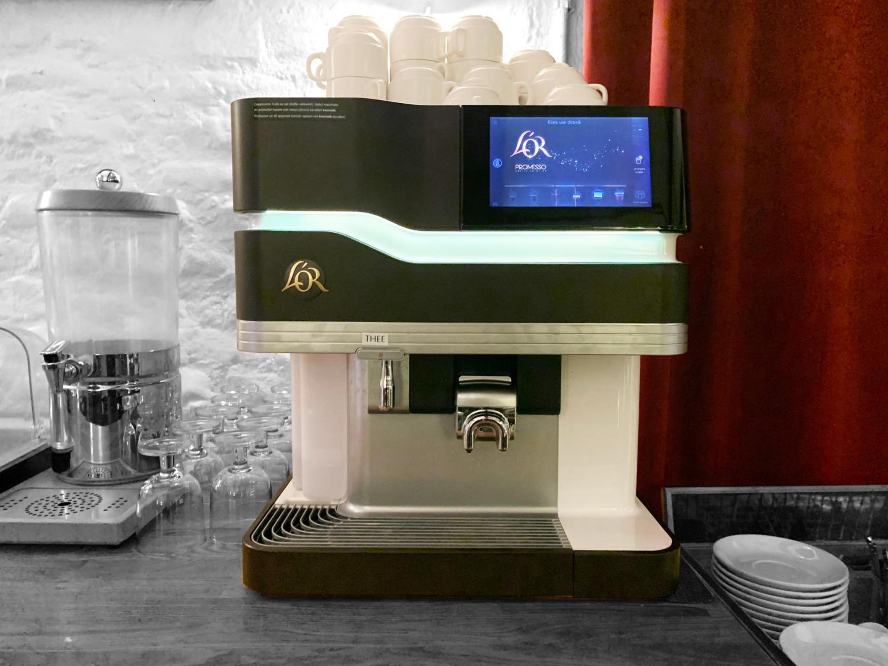 Three-Bedroom House photo 3