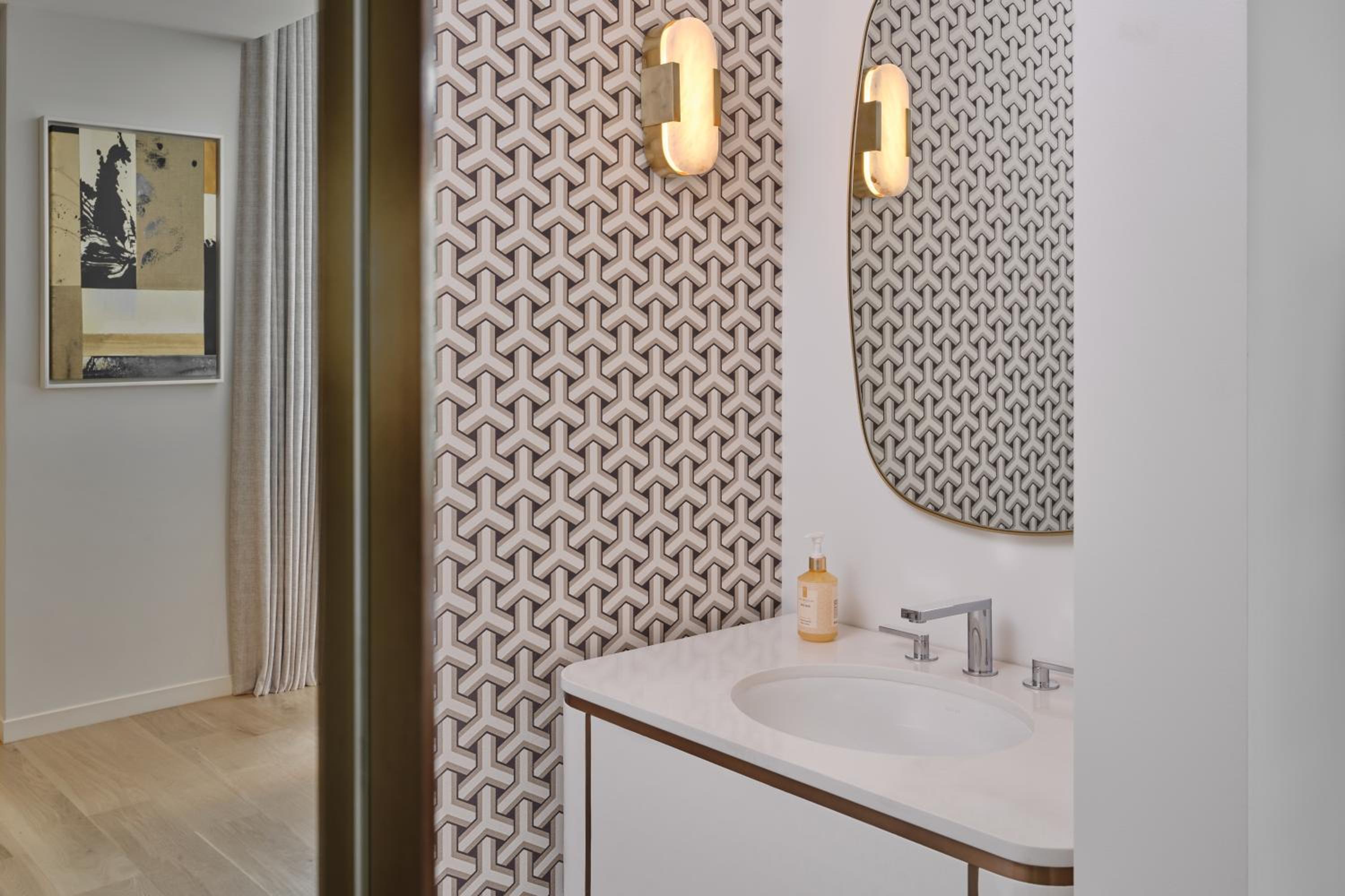 Crescent Suite - Photo 5