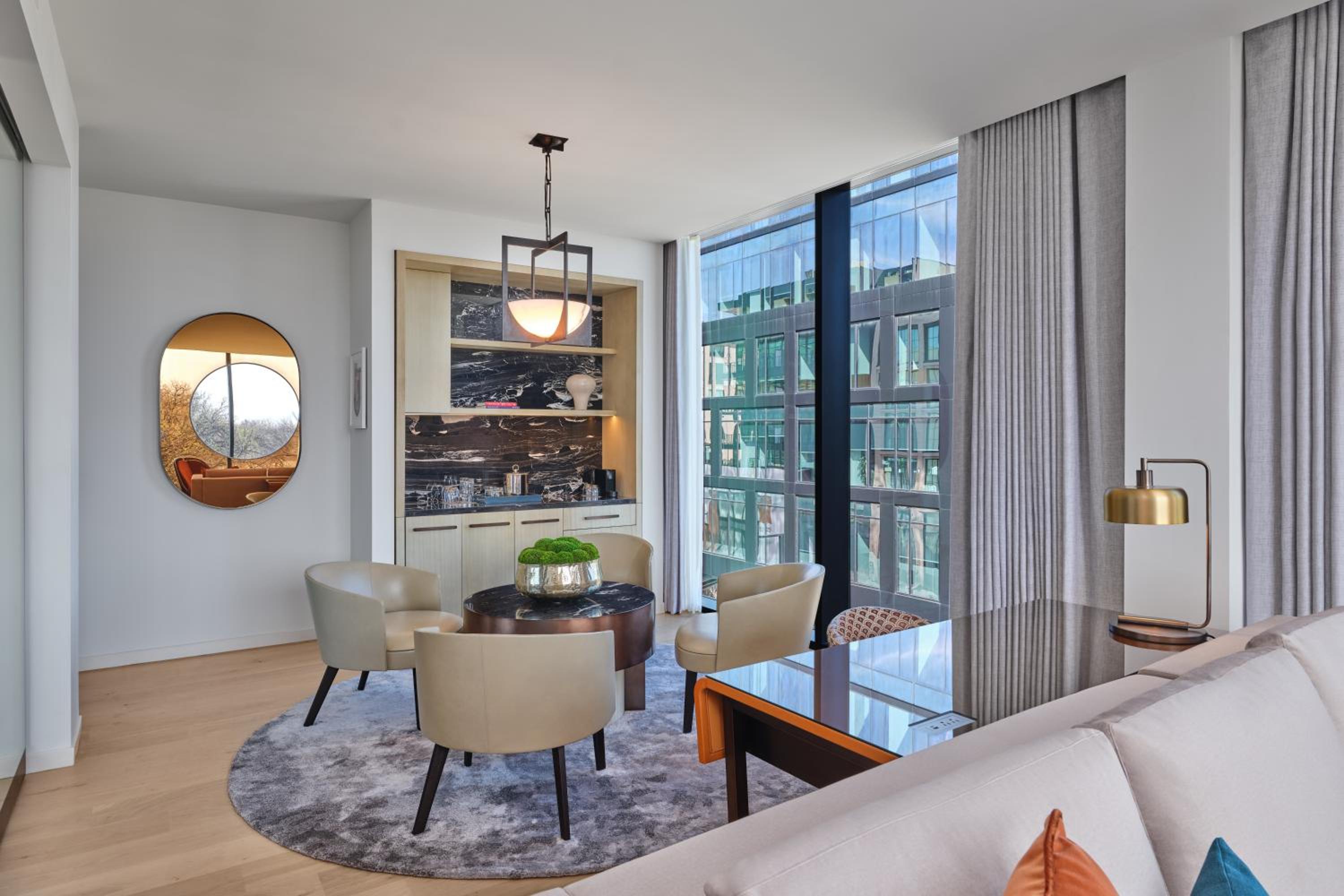 Crescent Suite - Photo 4