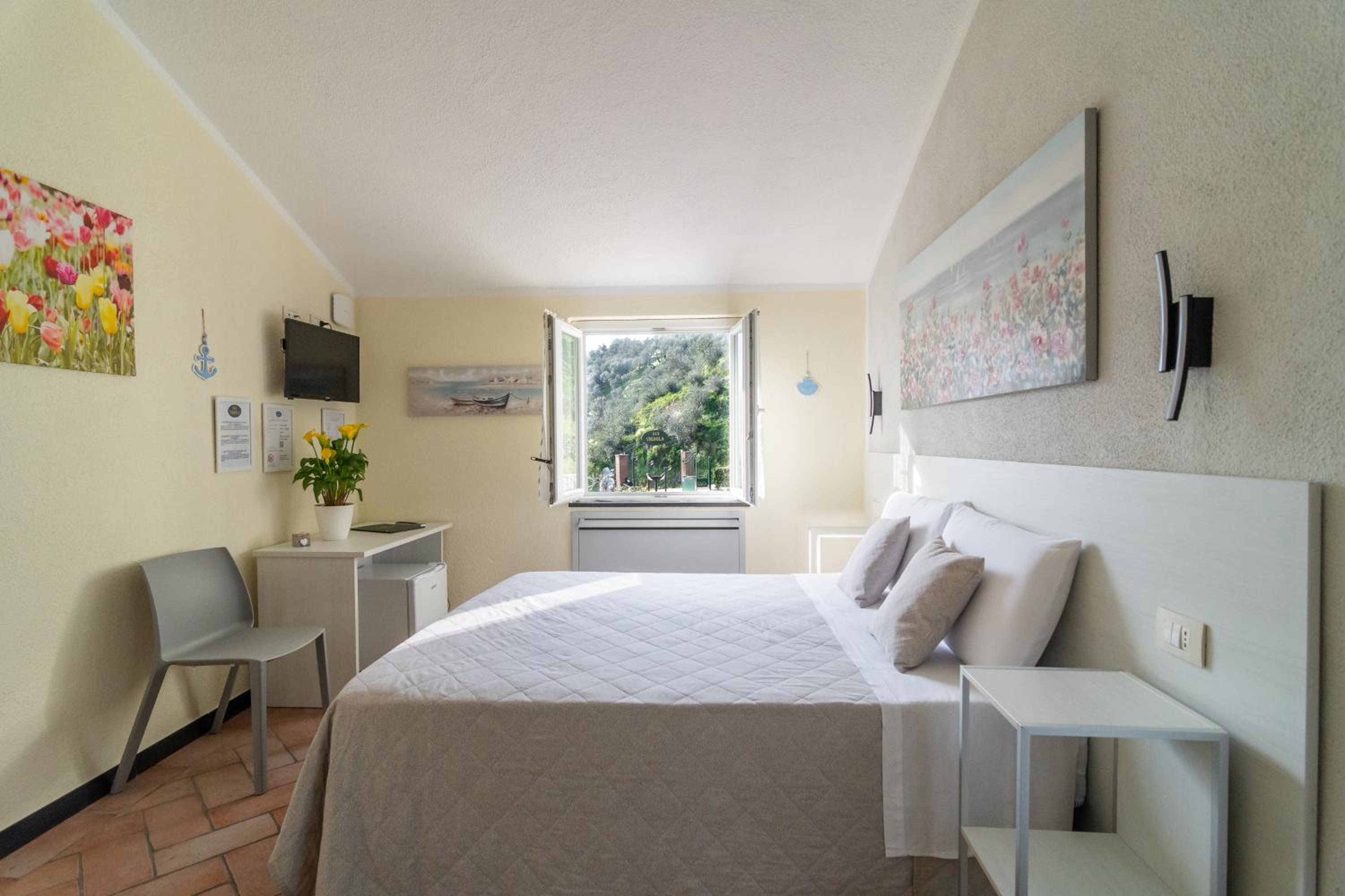 Double Room - Photo 1