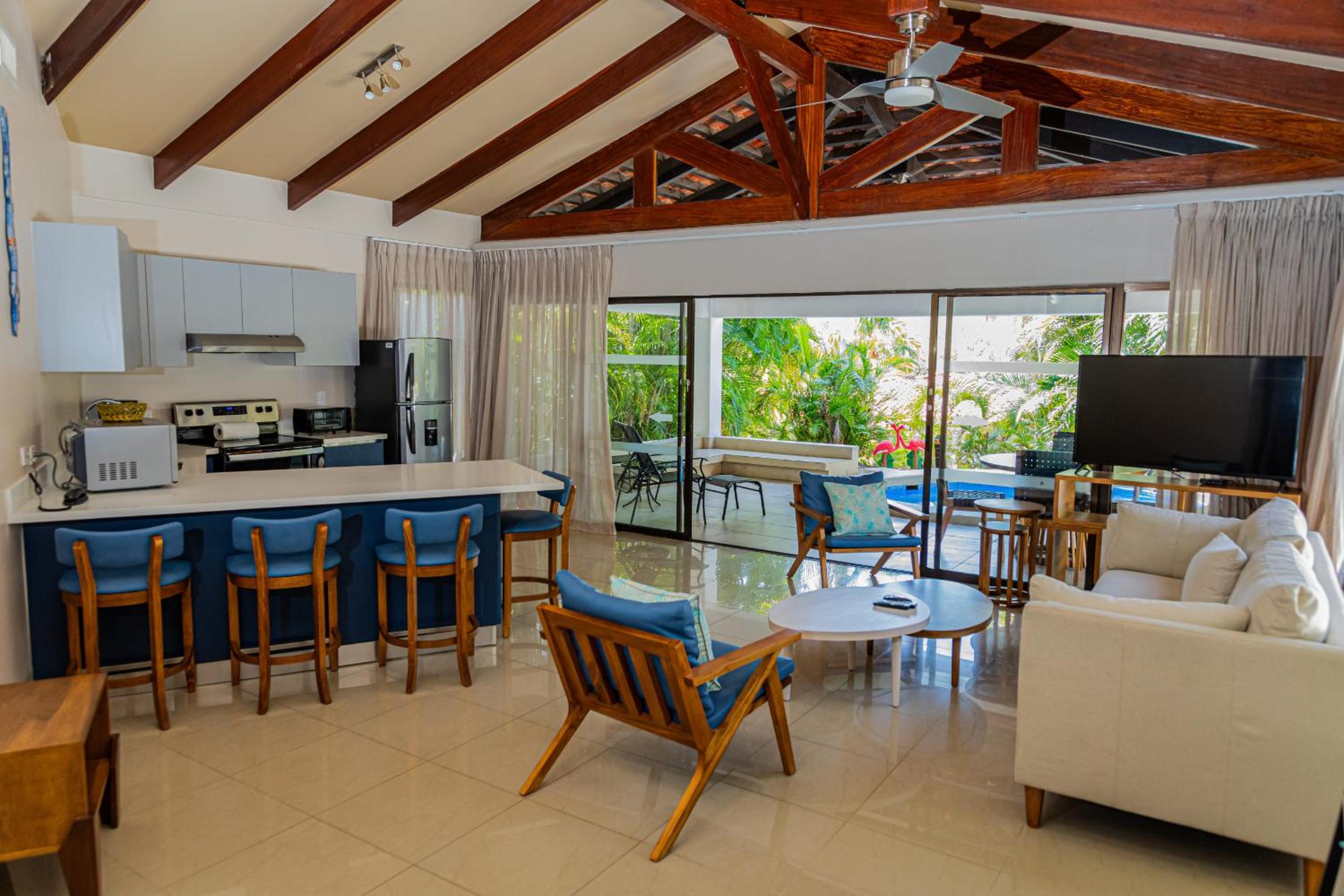 Three-Bedroom Villa photo 1