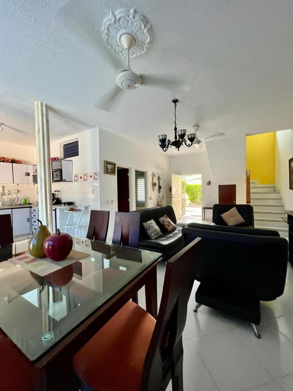 Four-Bedroom House photo 2