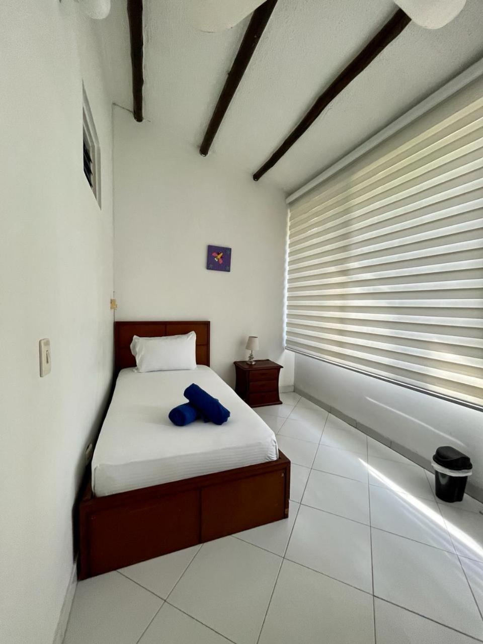 Four-Bedroom House photo 3