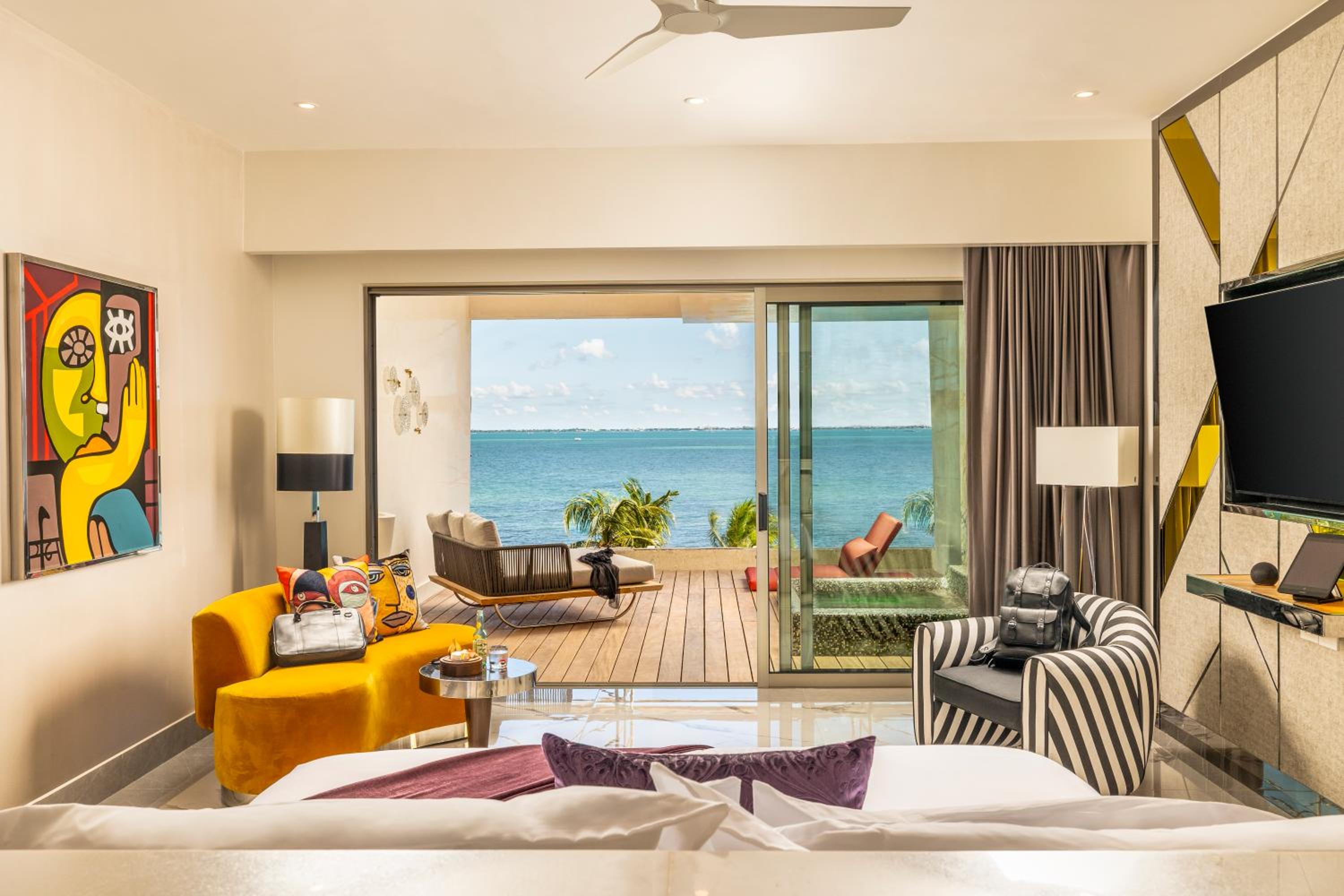Ultra Suite 1 King Bed