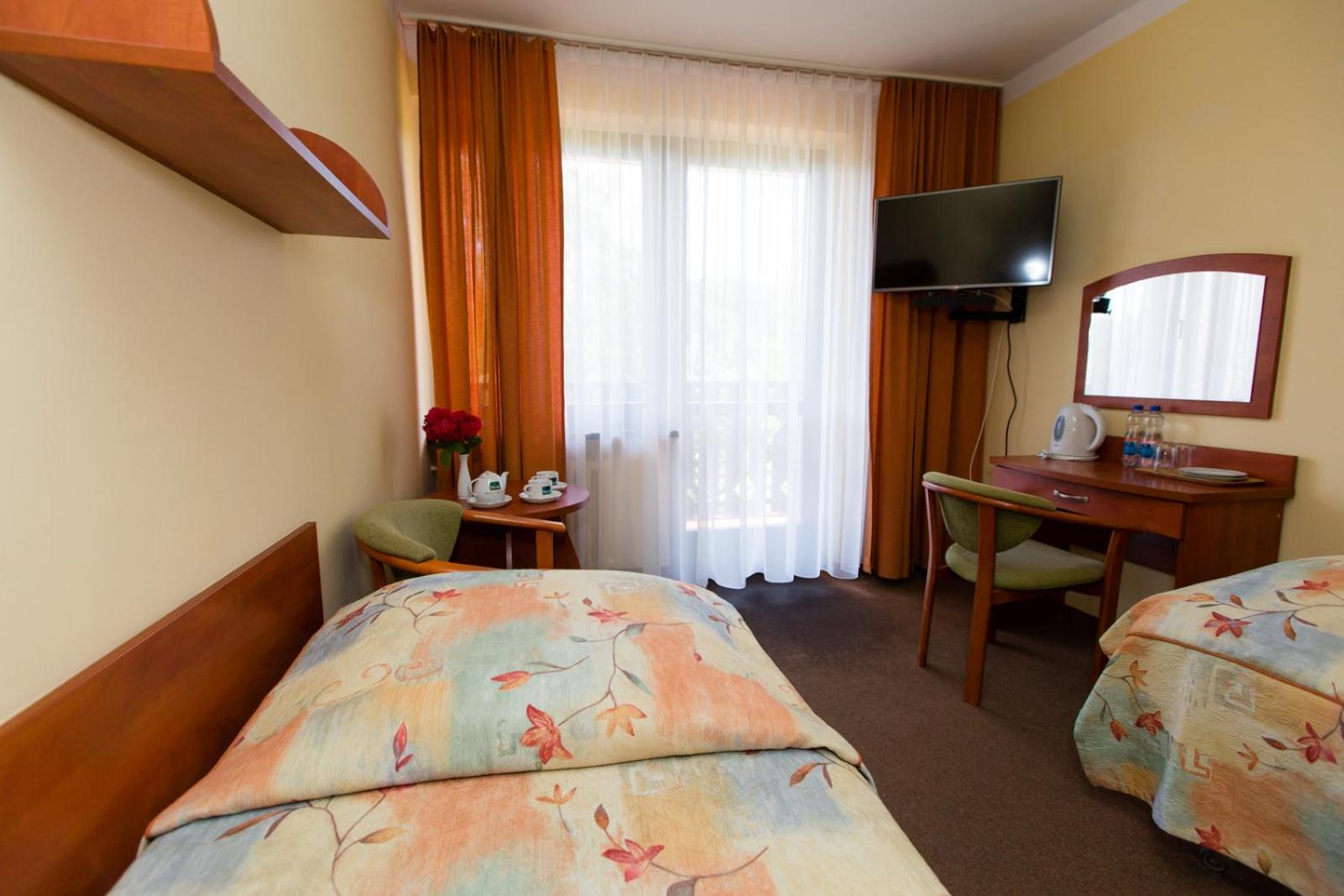 Twin Room - Photo 5