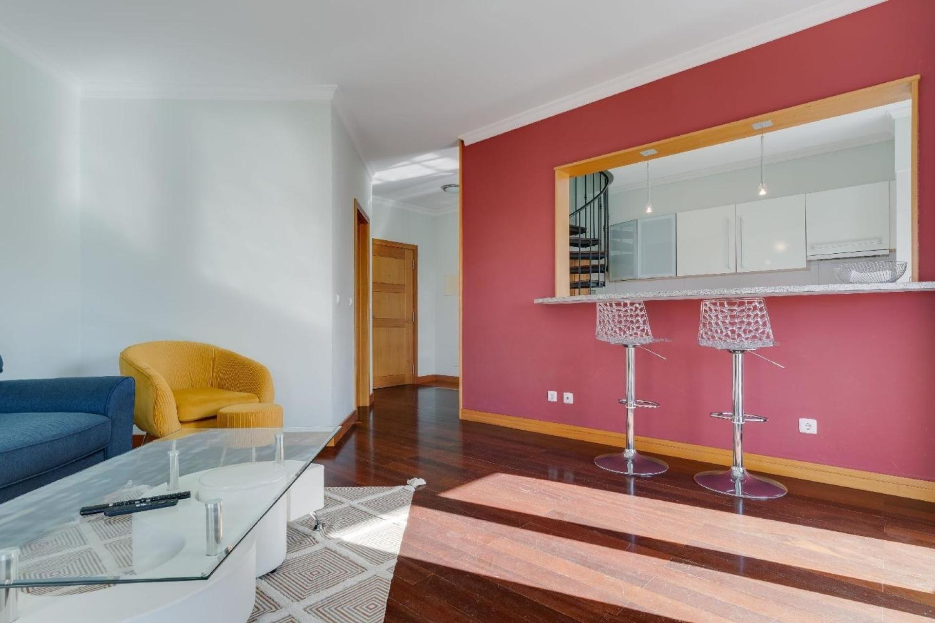 Apartment photo 2
