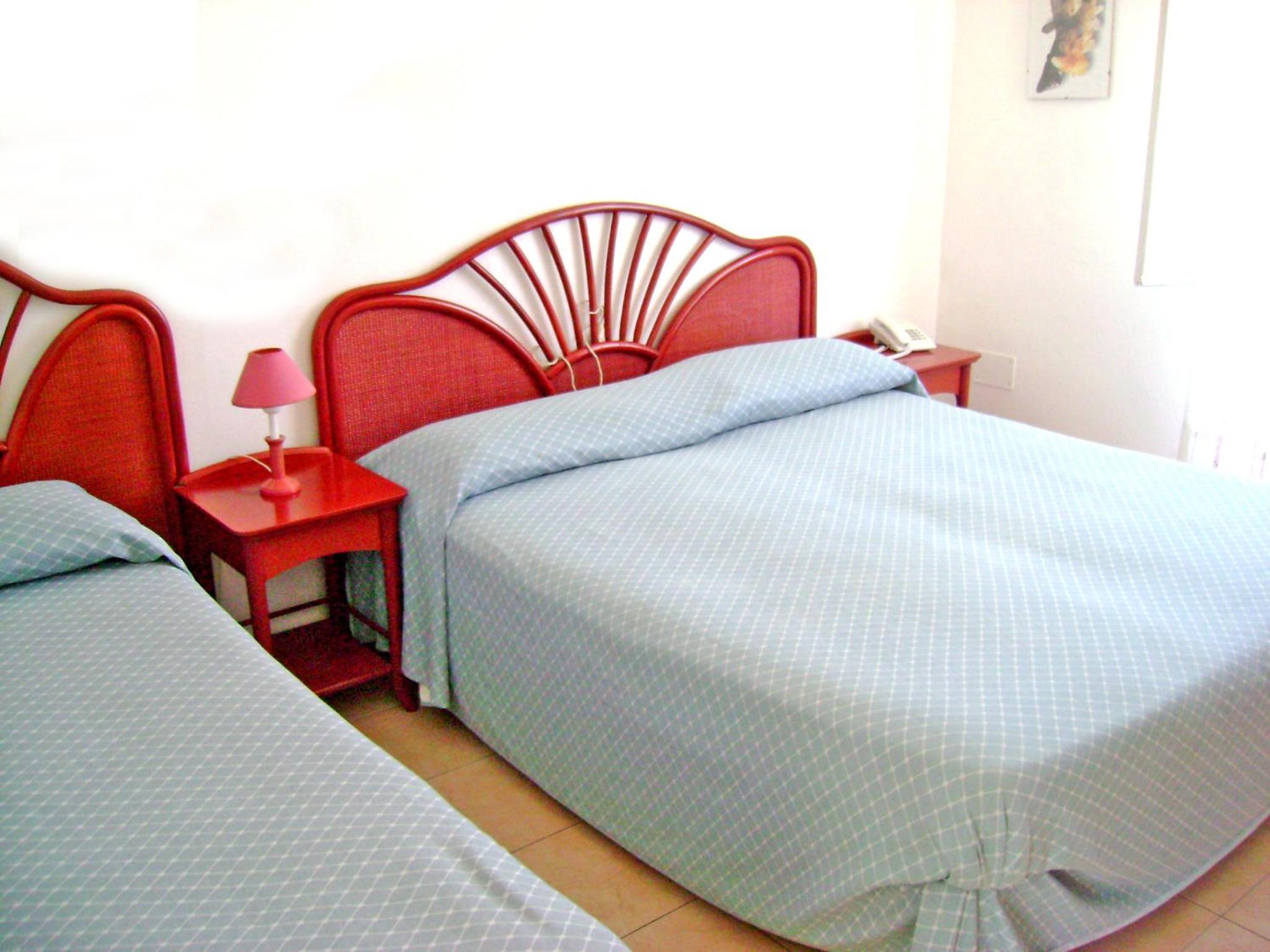 Family Room - Photo 4