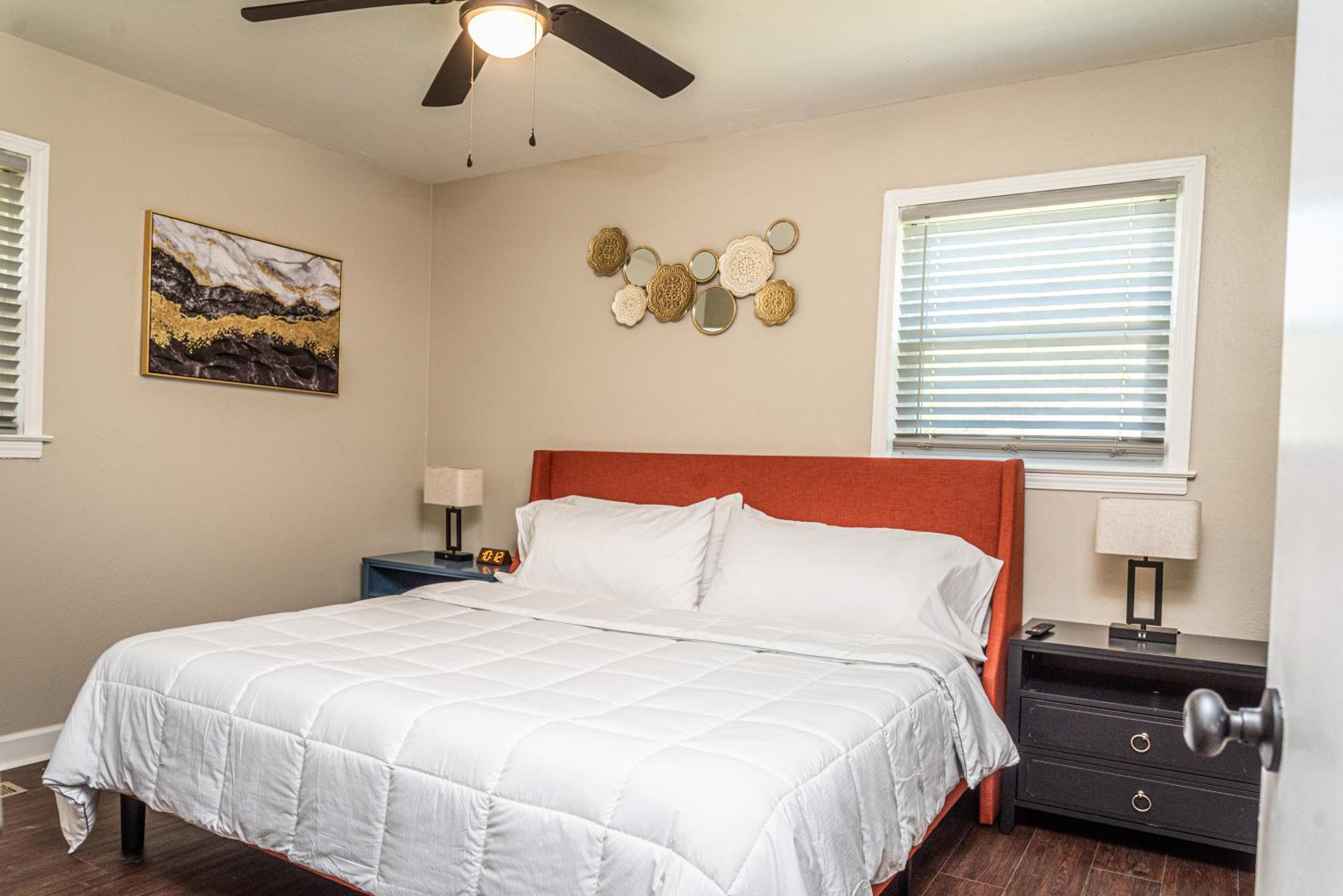 Three-Bedroom House photo 1