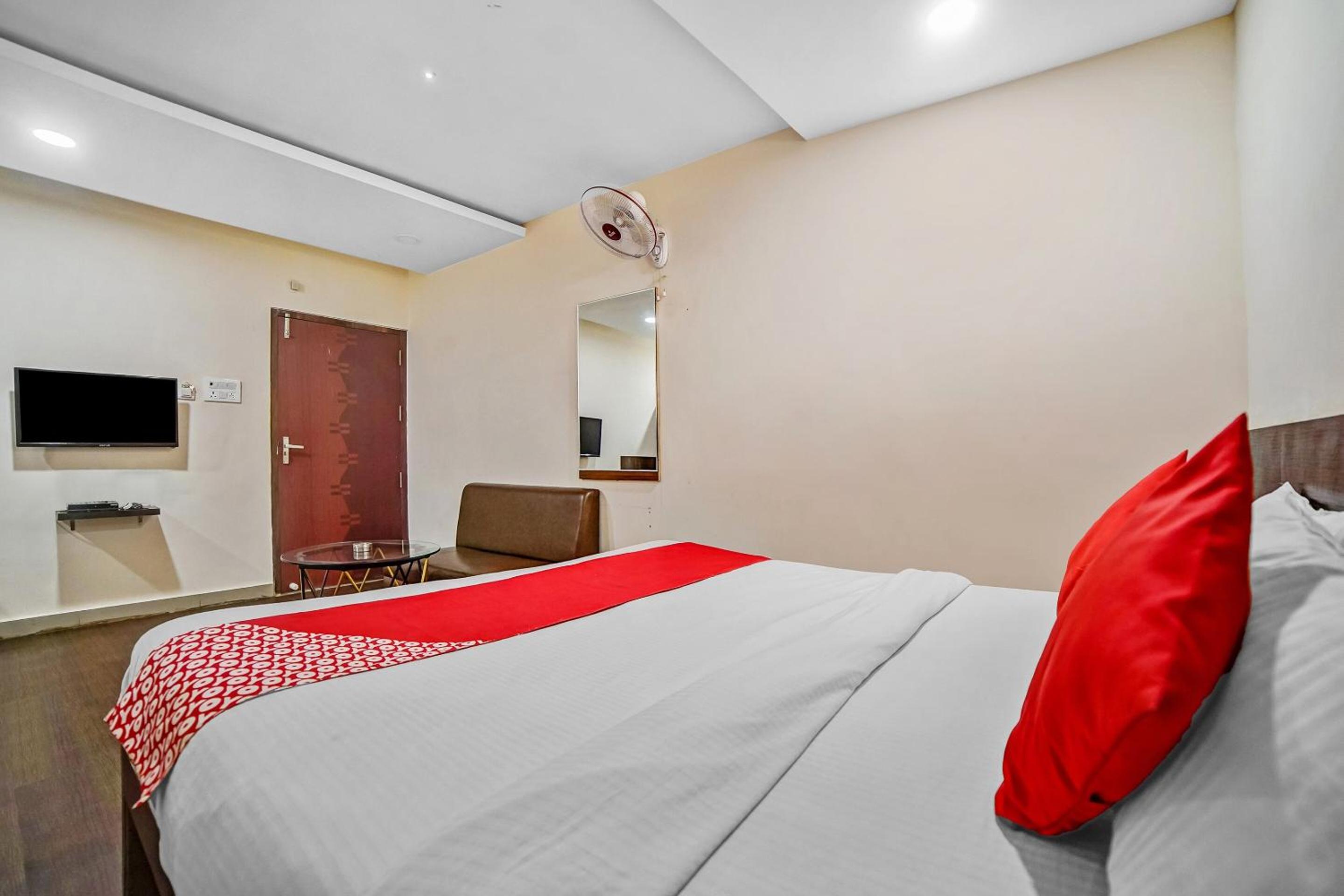 Deluxe Triple Room photo 3