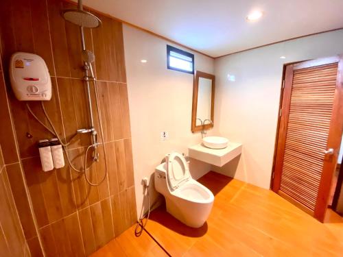Double Room with Sea View - Photo 10