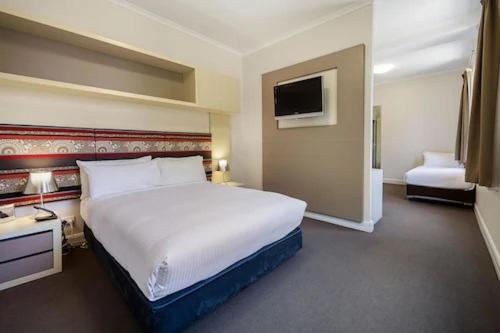 Standard Trio Room - Photo 5