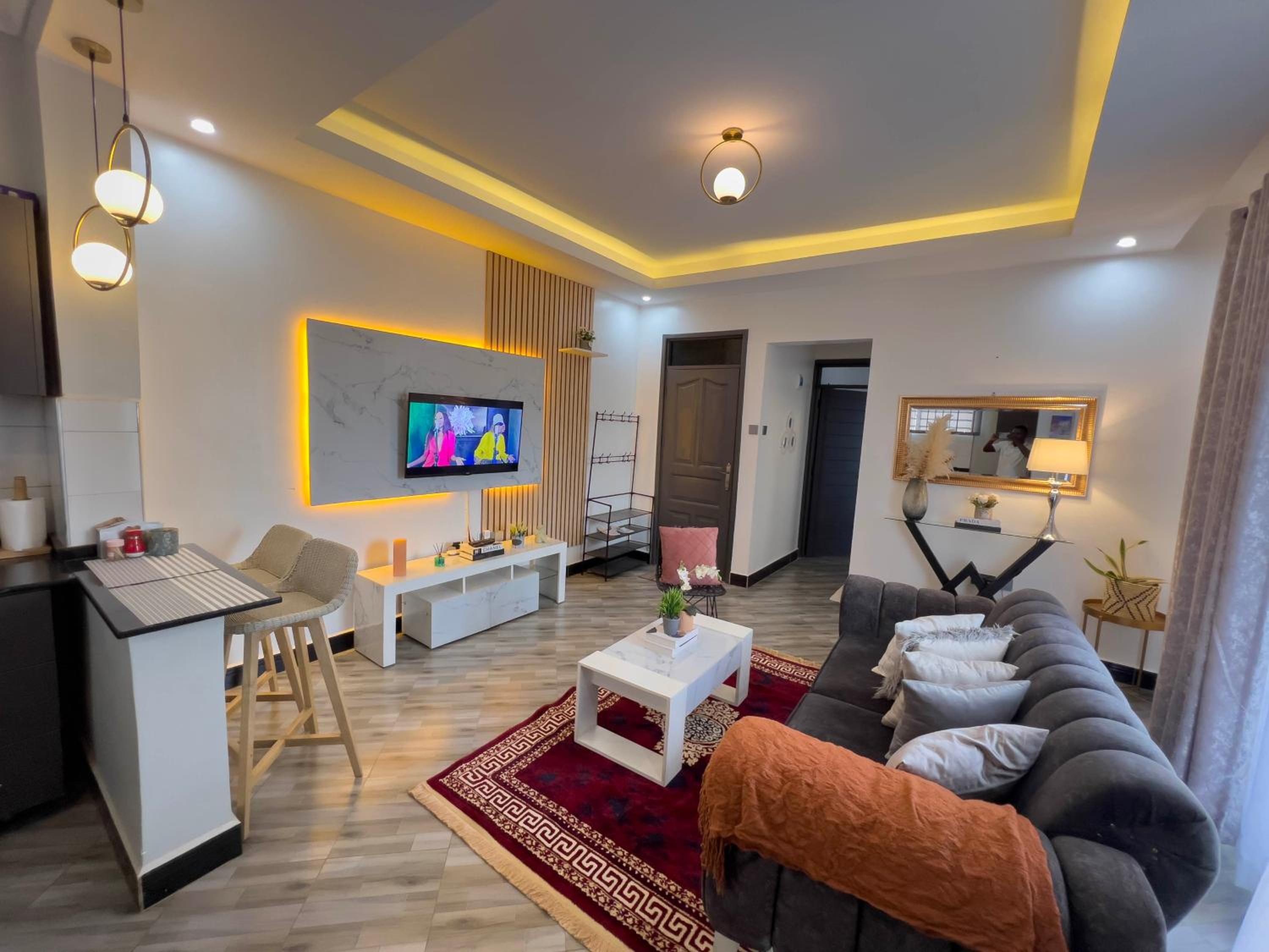 One-Bedroom Apartment