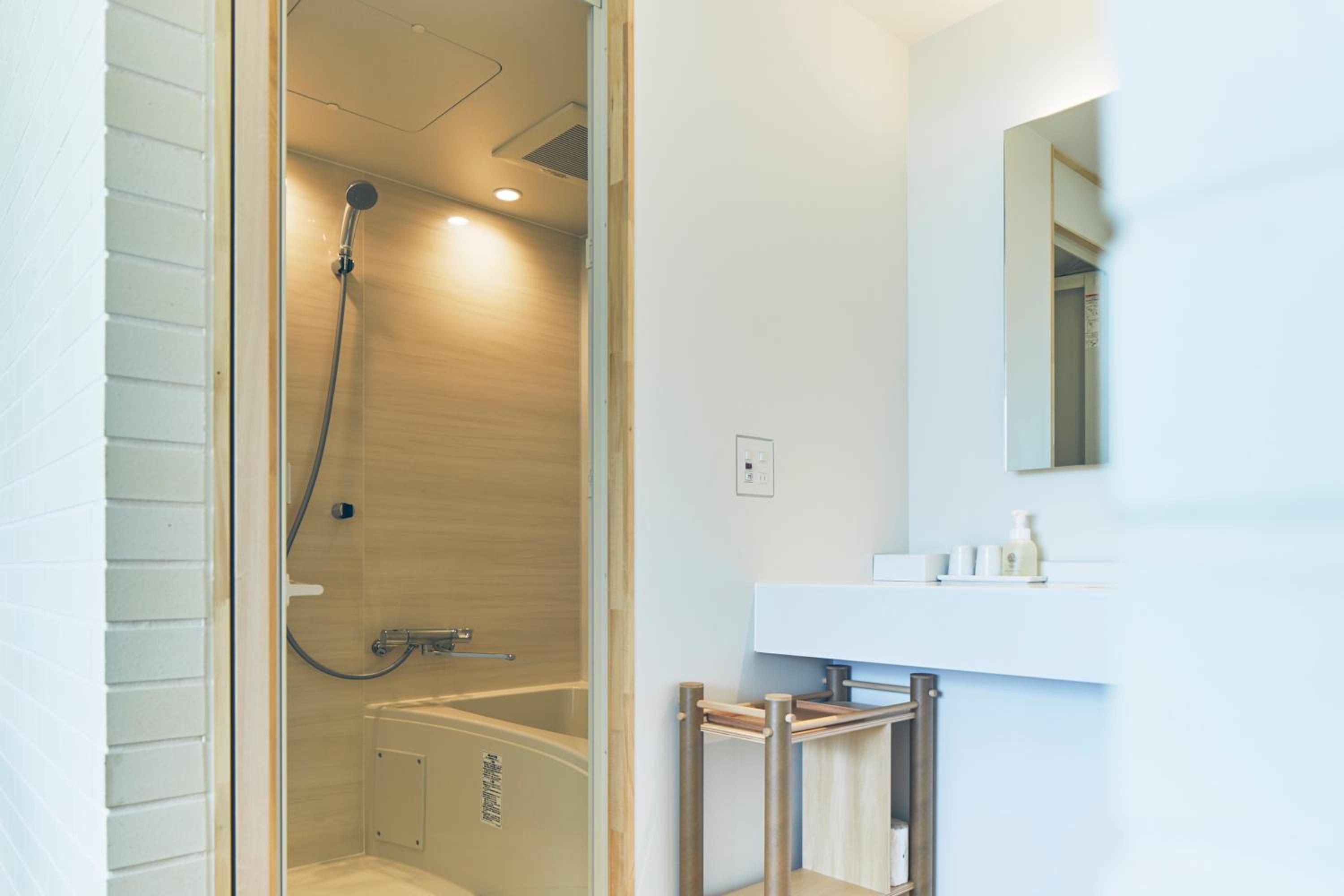 Double Room - Photo 8