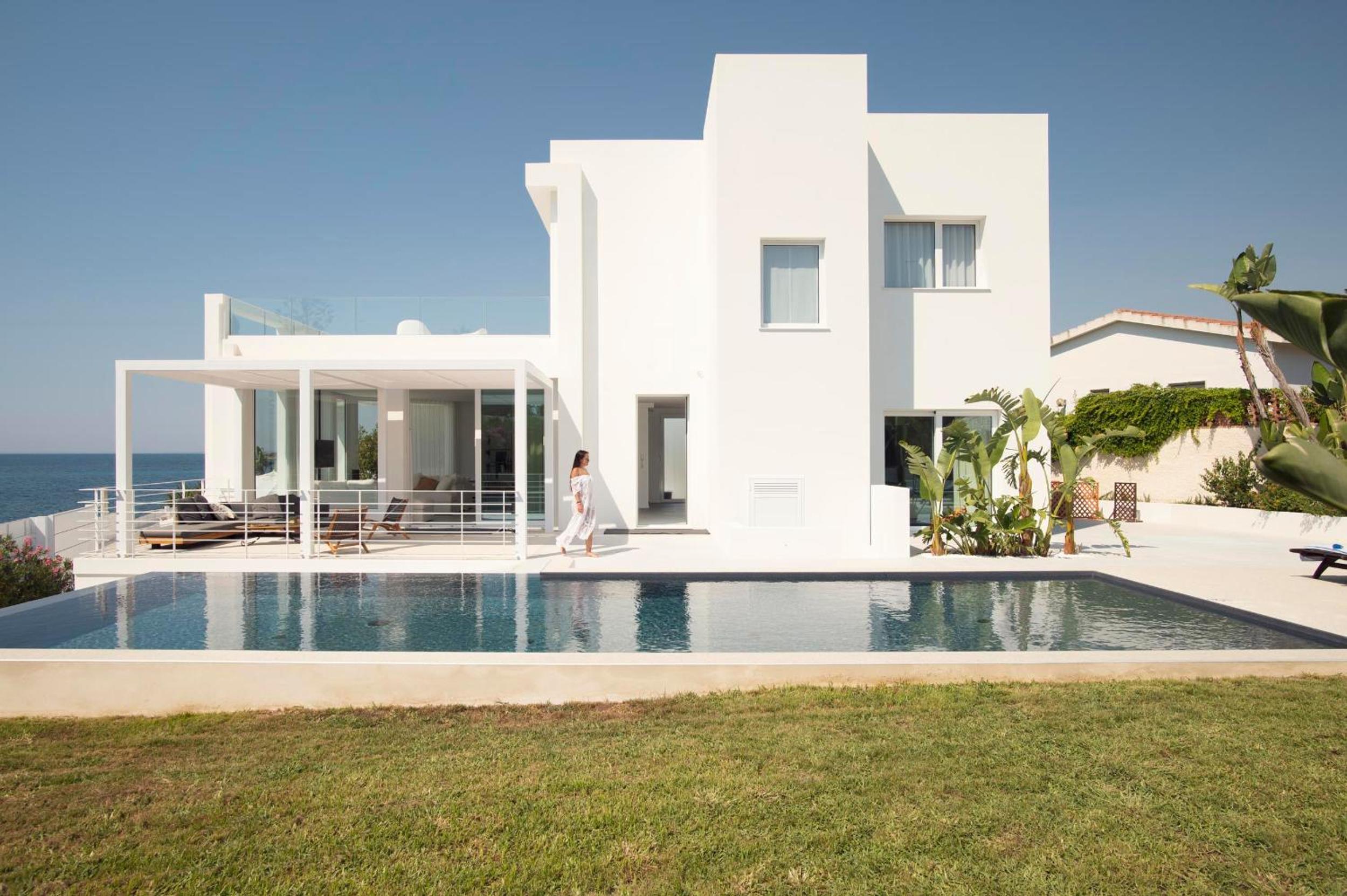 Villa With Sea View photo 2