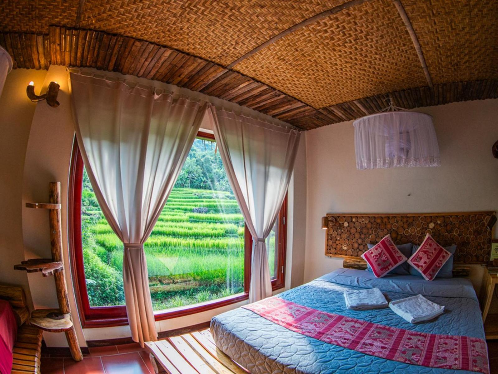 Triple Room with Balcony and Field View - Photo 3