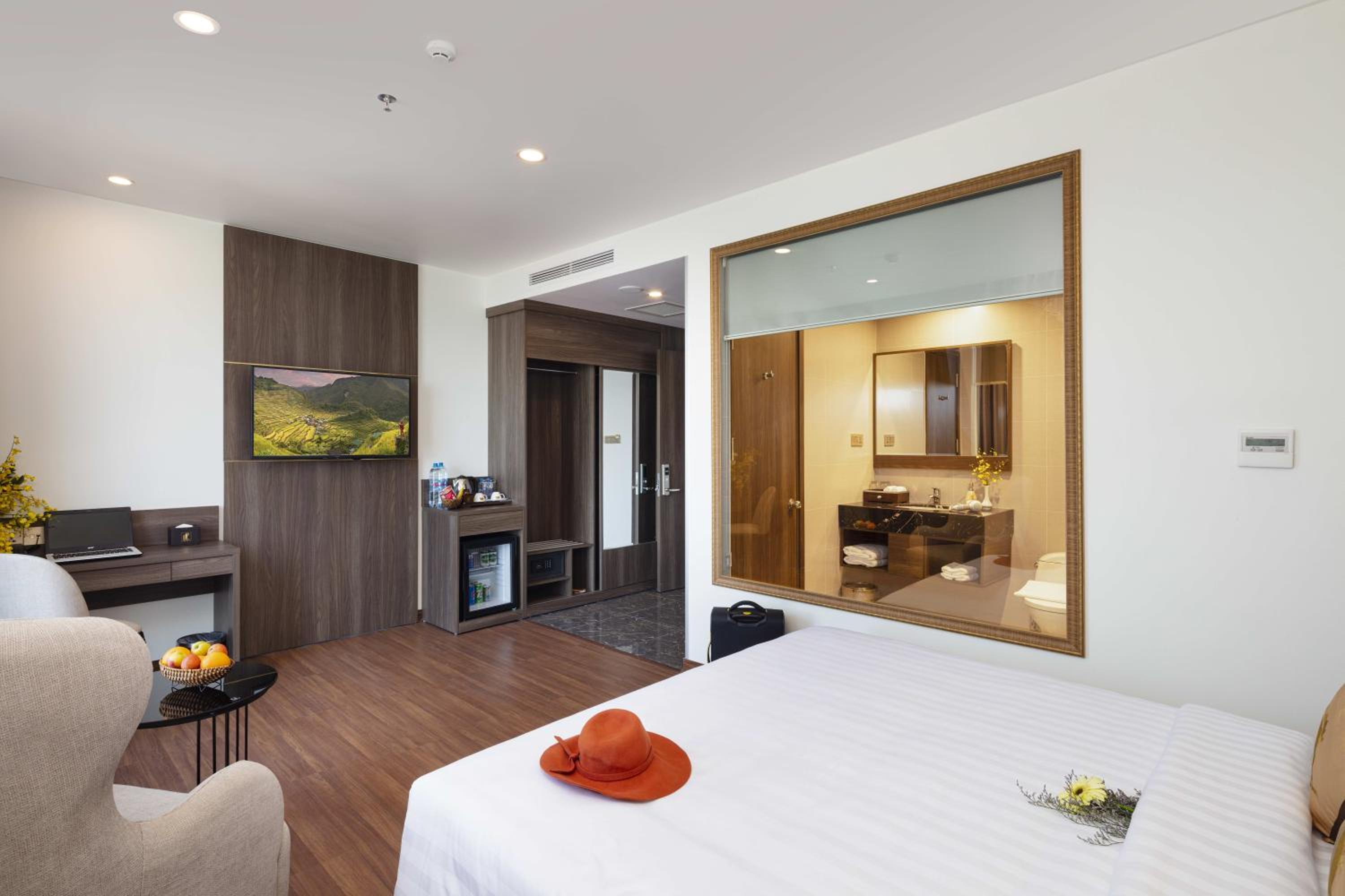 King Suite with Ocean View - Photo 3